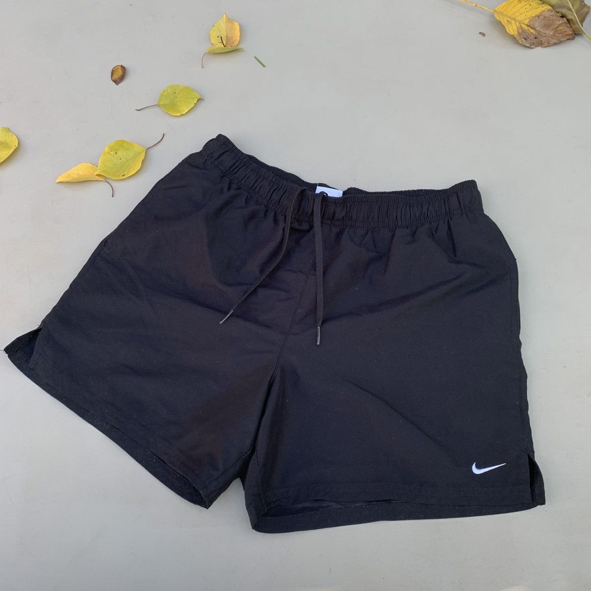 Nike Nike shorts black medium sportswear Size US 32 / EU 48 - 1 Thumbnail