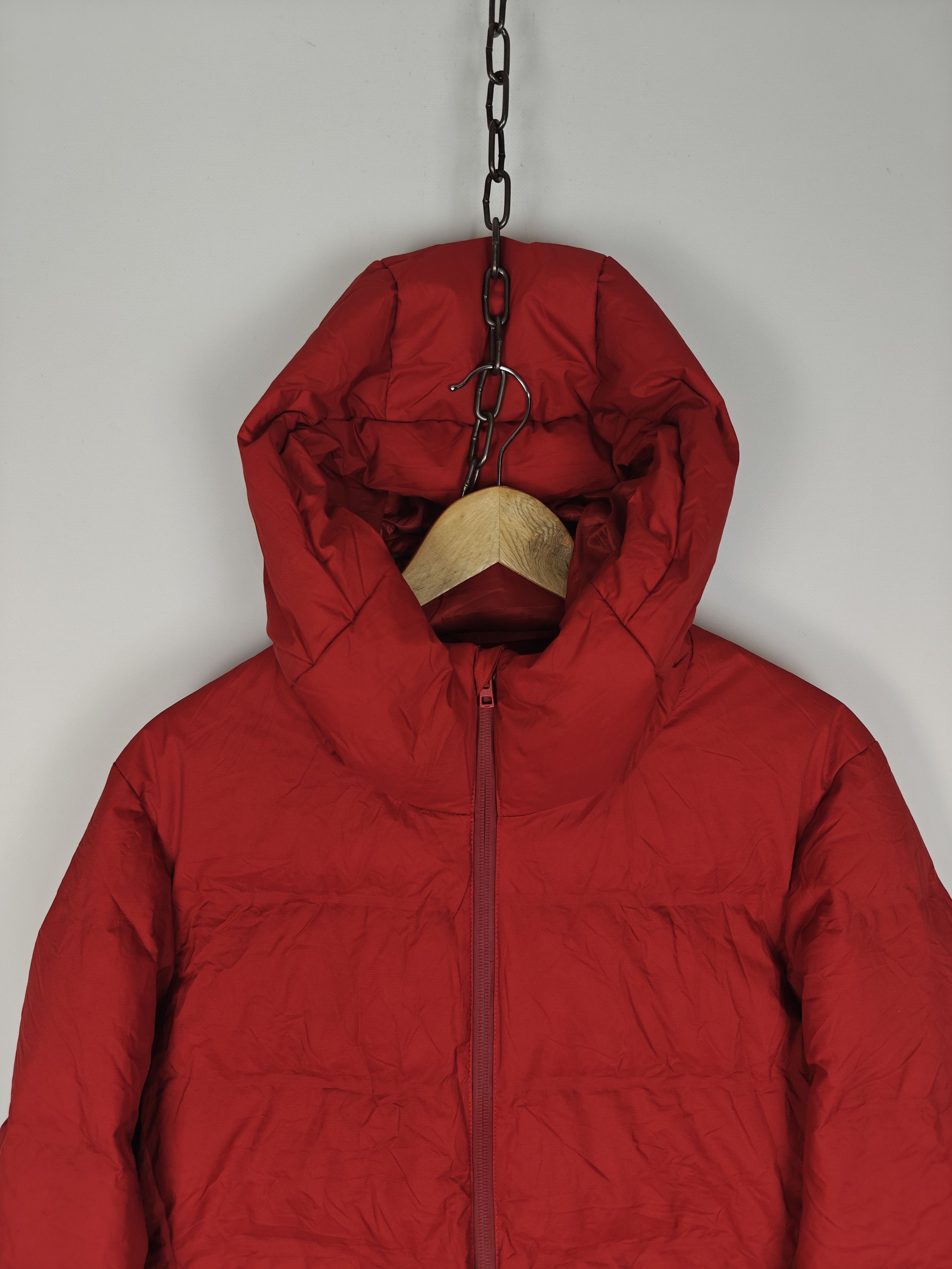 Uniqlo Uniqlo Puffer Zip Jacket Water/Wind Proof Red size S Size US S / EU 44-46 / 1 - 2 Thumbnail