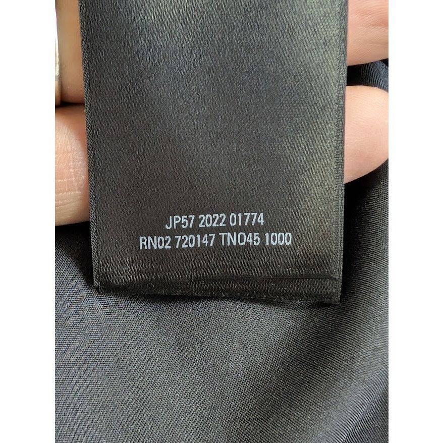 Balenciaga o1rshd1 Sporty B Down Puffer Jacket in Black Size US M / EU 48-50 / 2 - 19 Thumbnail
