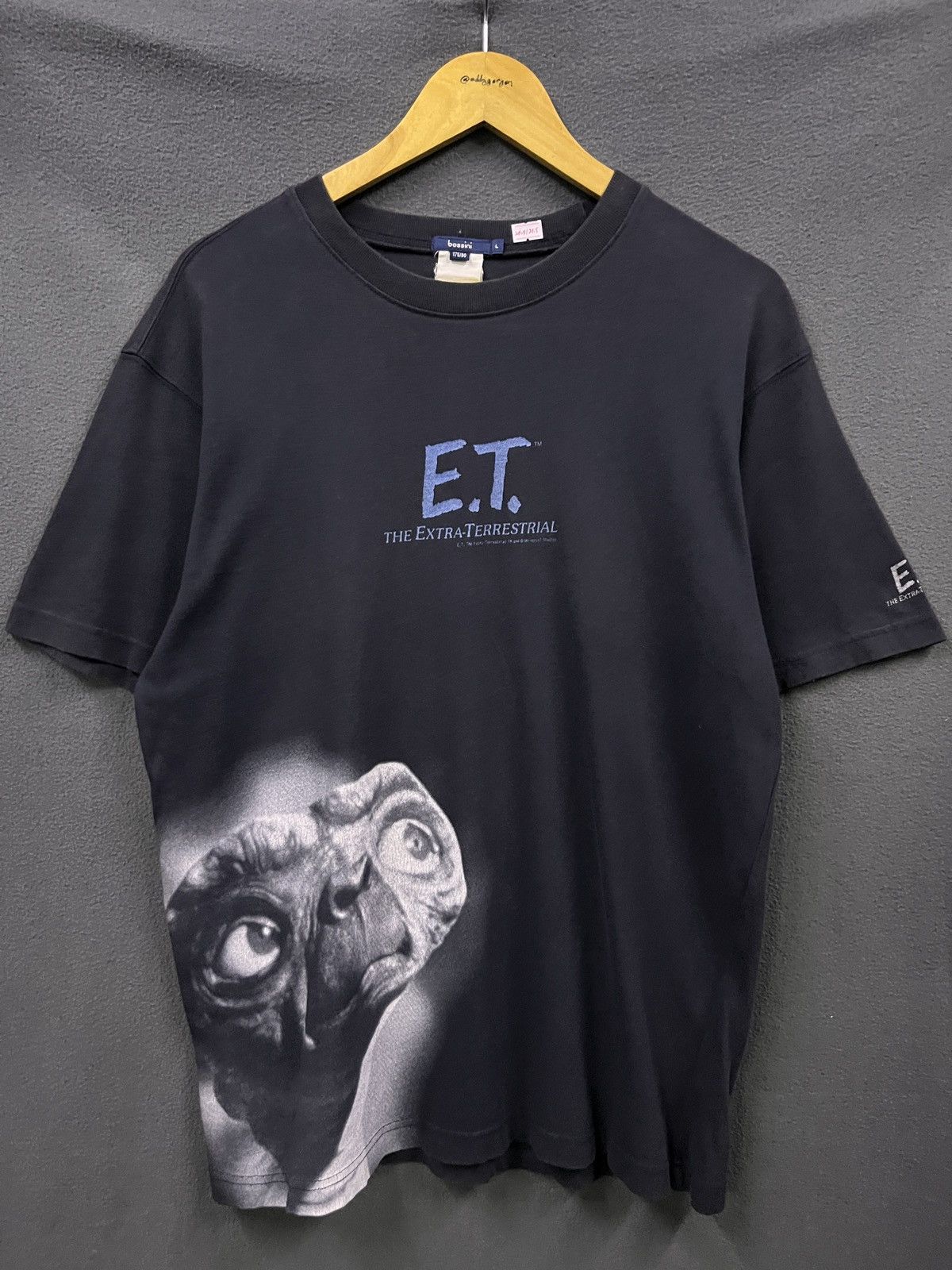 Vintage VINTAGE ET THE EXTRA TERRESTIAL TSHIRT Size US M / EU 48-50 / 2 - 1 Thumbnail