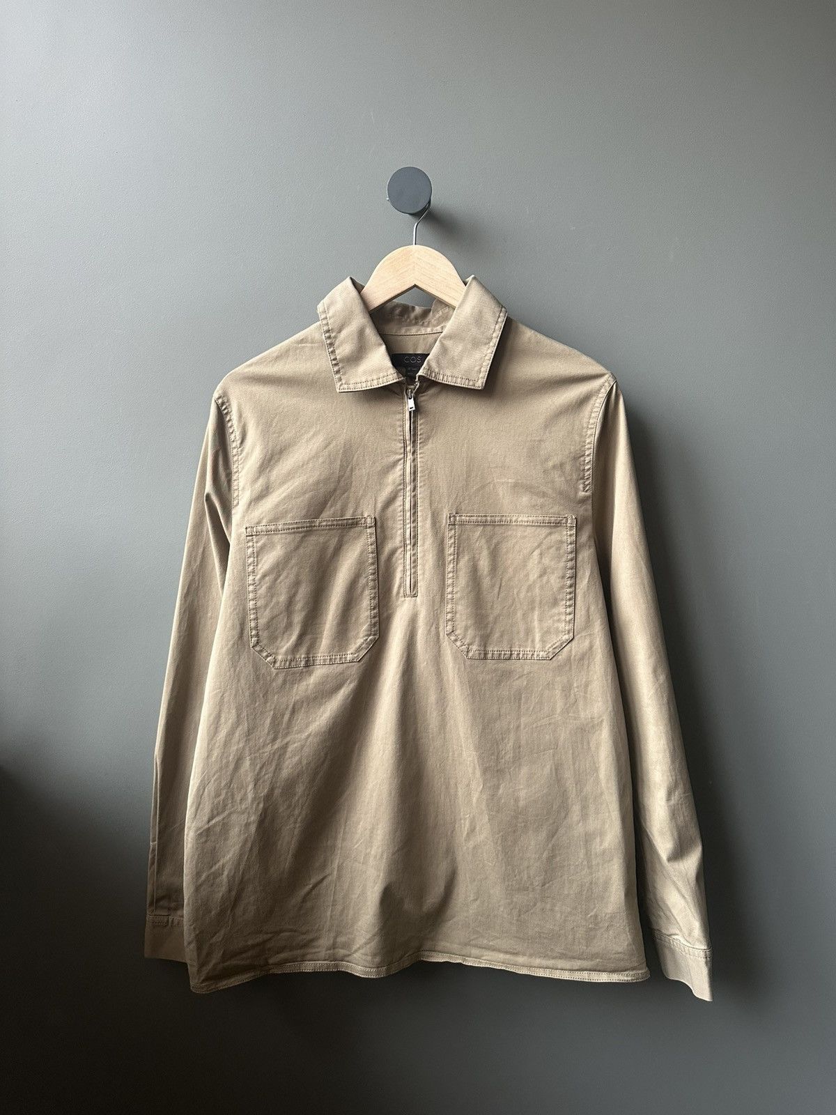 Cos COS Beige Half Zip Utility Overshirt Minimal Workwear Size US S / EU 44-46 / 1 - 1 Thumbnail