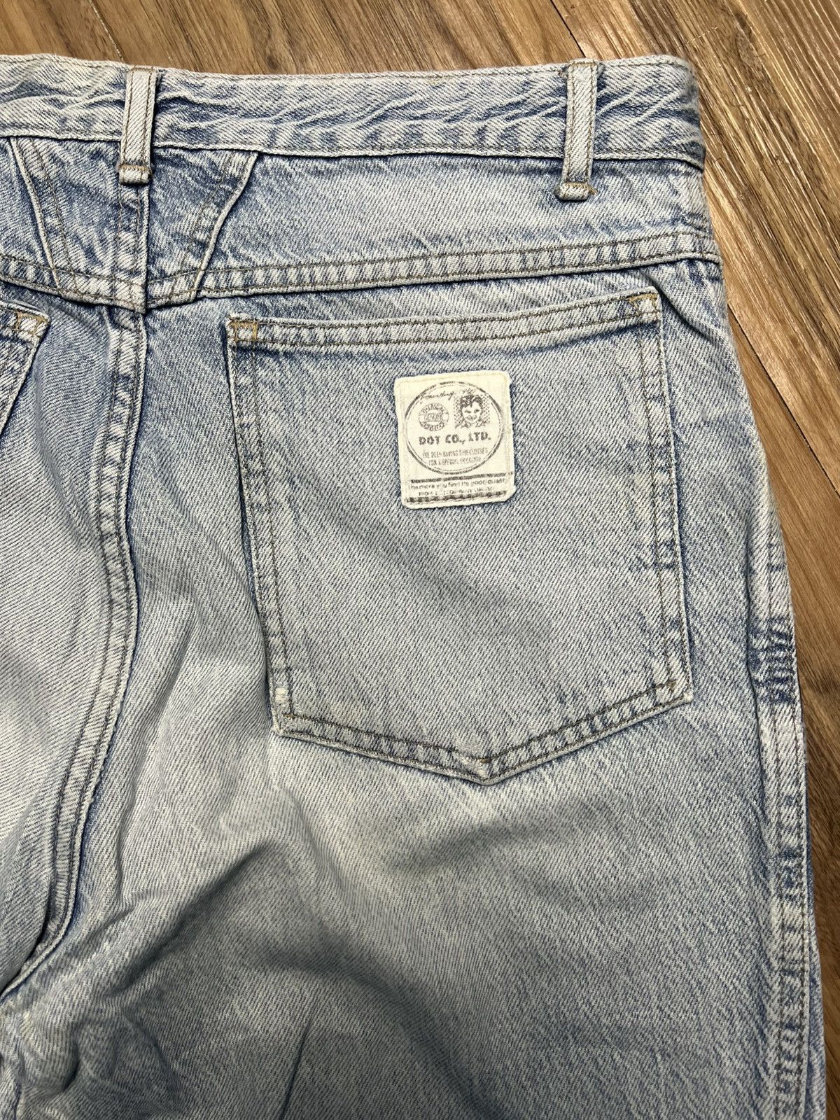 Le Grande Bleu (L.G.B.) DOT CO., LTD. Vintage Light Wash High-Waist Denim Jeans (41) Size US 29 - 14 Thumbnail