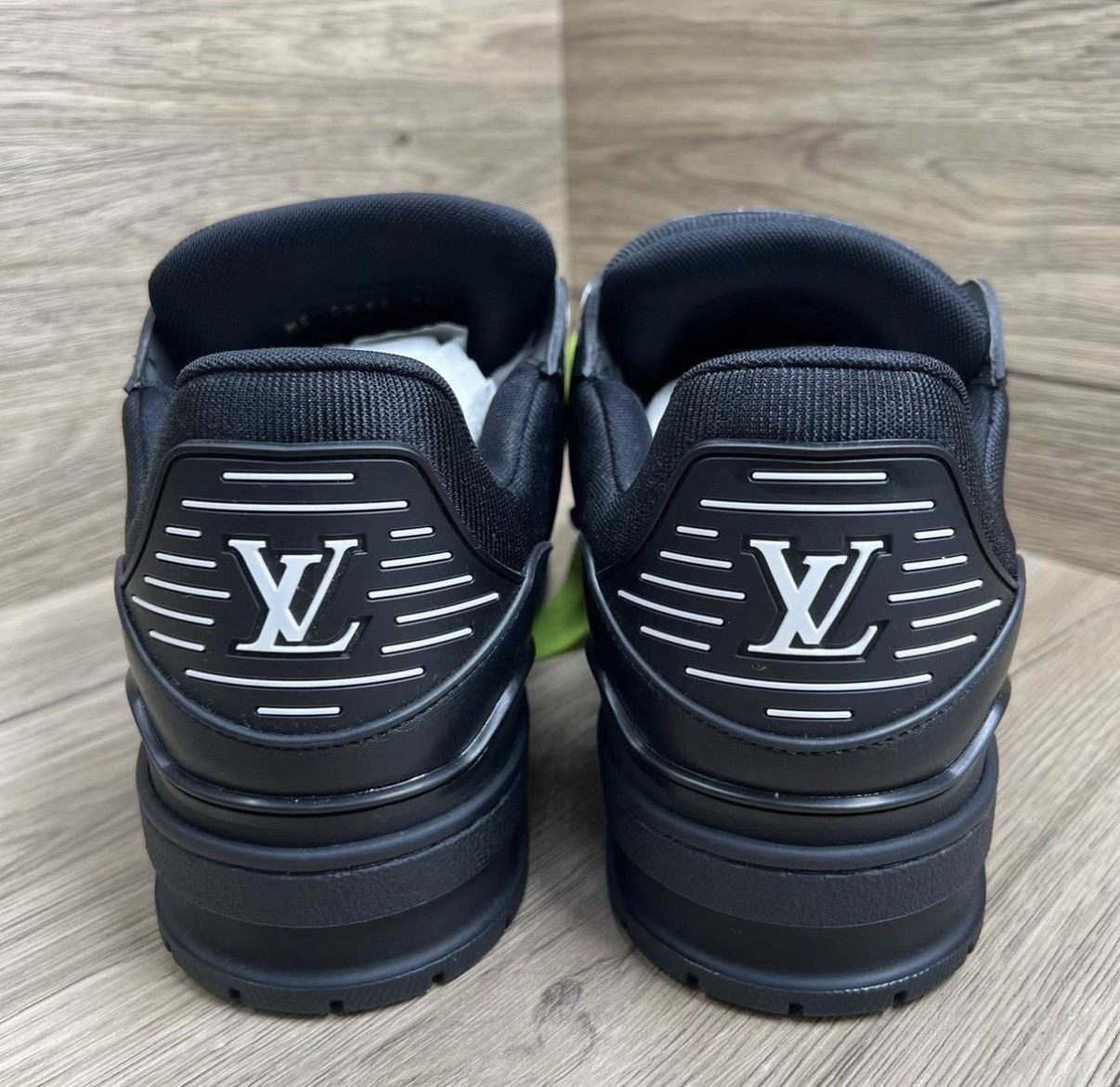 Louis Vuitton Louis Vuitton Trainer Black Art Gallery sneakers J41 Size US 8.5 / EU 41-42 - 5 Thumbnail