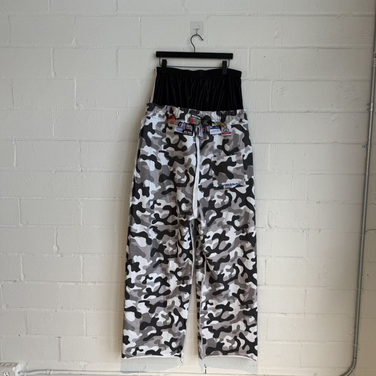 Greedy Unit × murd333r.fm Greedy Unit x Murd333r.frm Camo Sweatpants Size US 36 / EU 52 - 4 Thumbnail