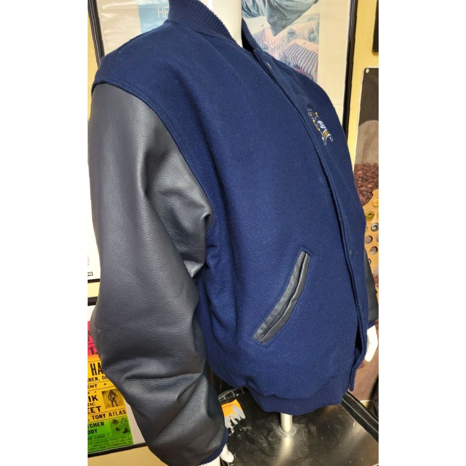 Ford UAW Autoworkers Union Ford Ypsilanti Letterman Varsity Jacket XL USA Local 849 Jacket Mens XL Blue Cars Transportation USA Varsity Size US XL / EU 56 / 4 - 3 Thumbnail