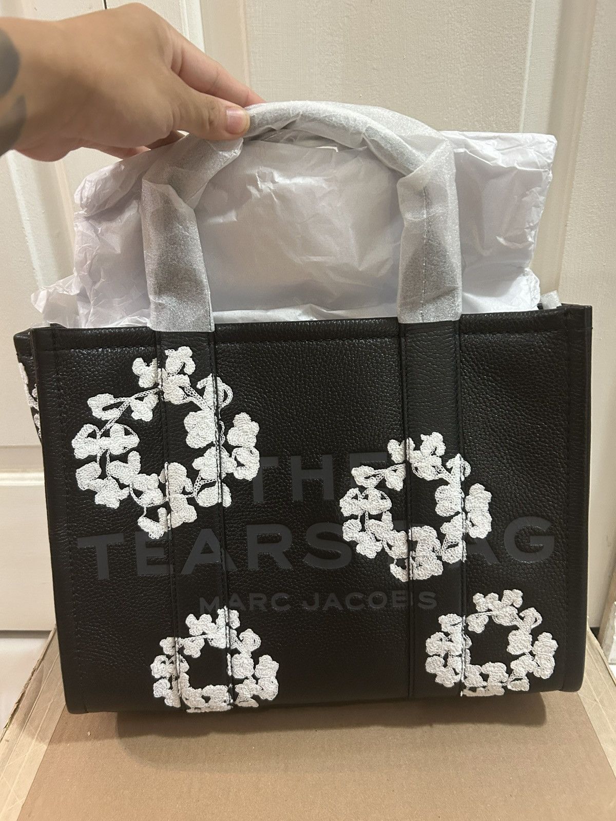DENIM TEARS × Marc Jacobs MARC JACOB X DENIM TEAR MEDIUM TOTE BAG Size ONE SIZE - 1 Thumbnail