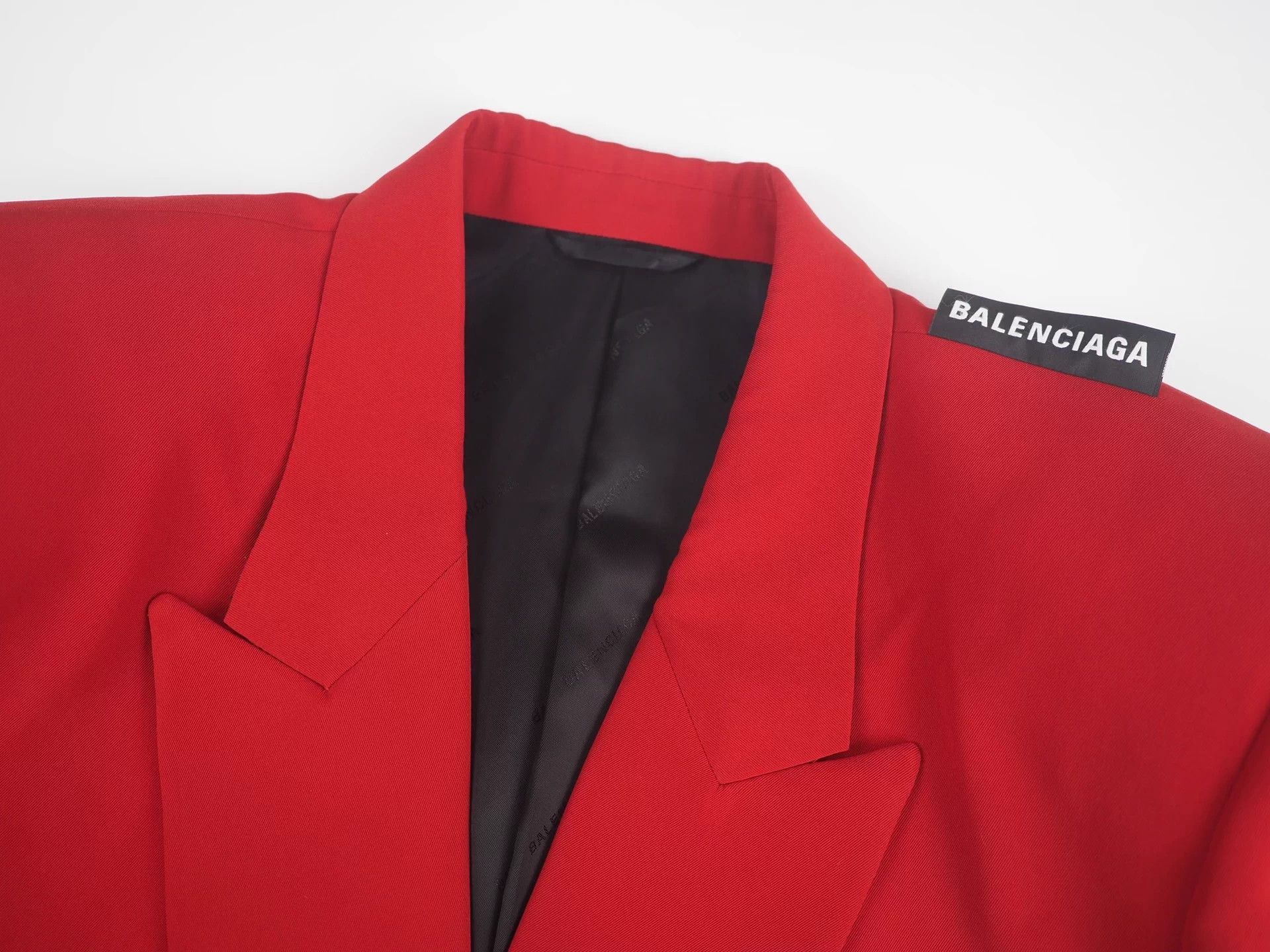 Balenciaga Balenciaga 80s Boxy Shoulder Blazer Red IT46 Size US S / EU 44-46 / 1 - 6 Thumbnail