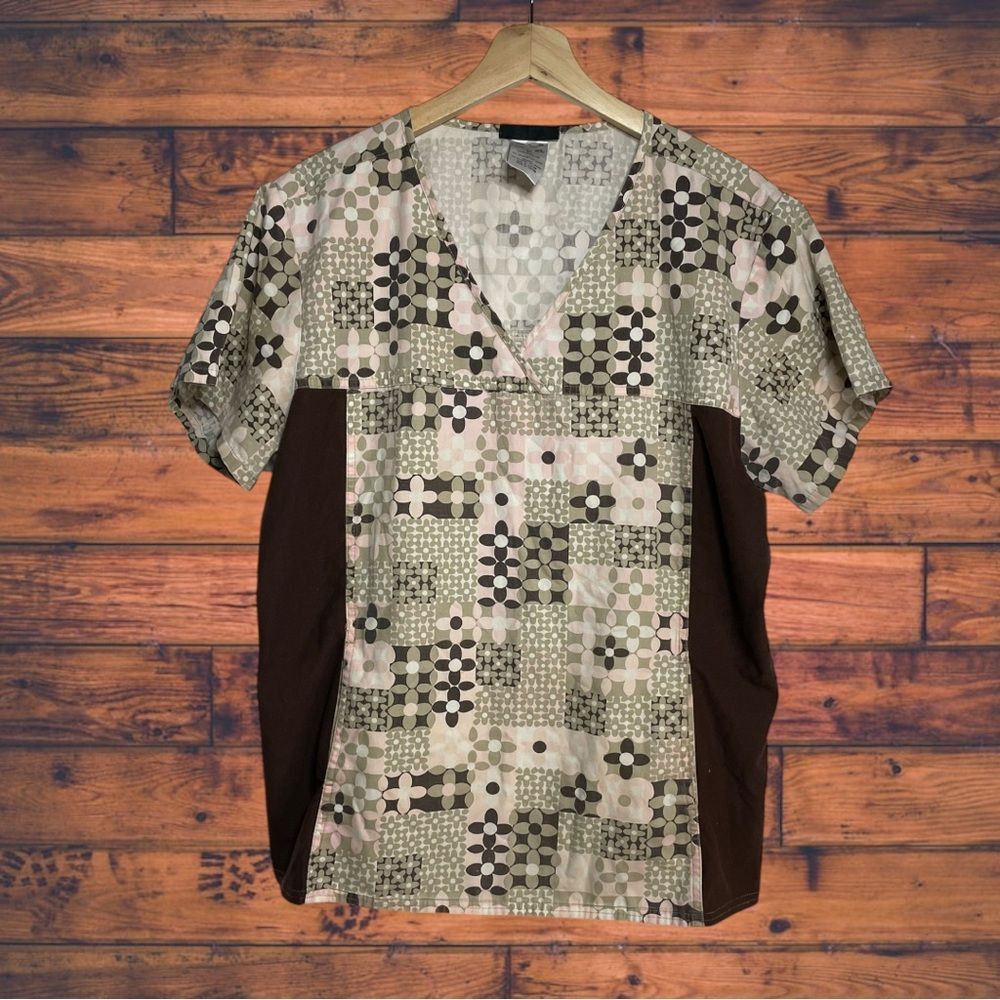Cherokee Cherokee Tan & Brown Scrub Top XL Size XL / US 12-14 / IT 48-50 - 1 Thumbnail