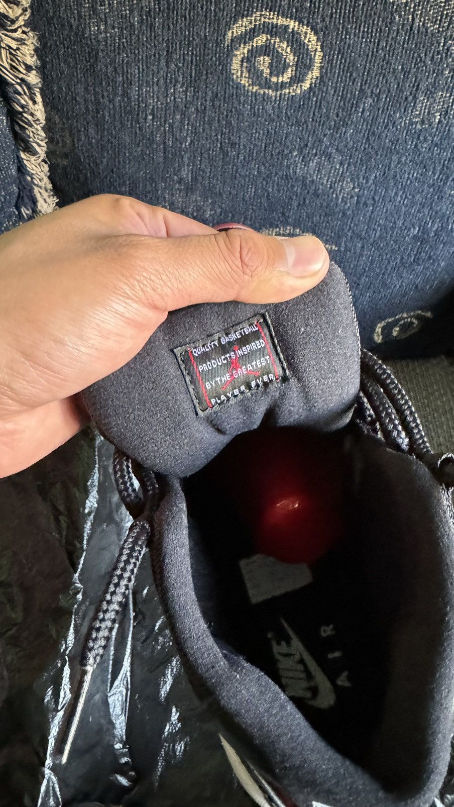 Jordan Brand Jordan 11 Bred 2019 Size US 9 / EU 42 - 5 Thumbnail