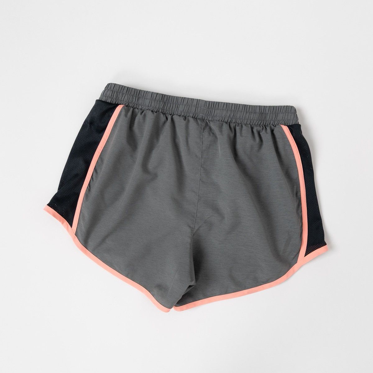 Under Armour Under Armour Womens Gray Running Shorts Pink Trim Athletic Size 27" / US 4 / IT 40 - 2 Thumbnail