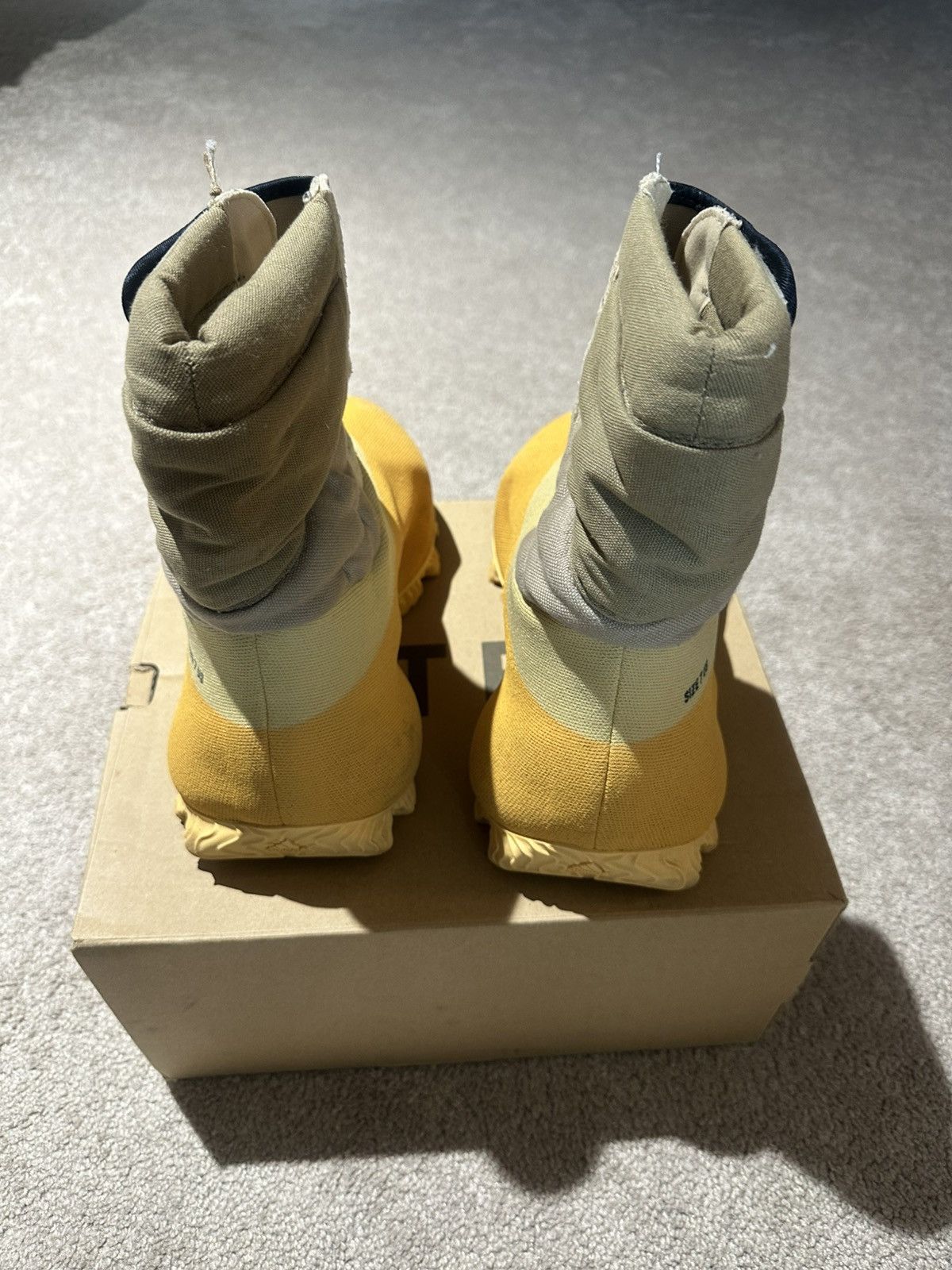 Yeezy Yeezy knit rnr Size US 6.5 / EU 39-40 - 3 Thumbnail