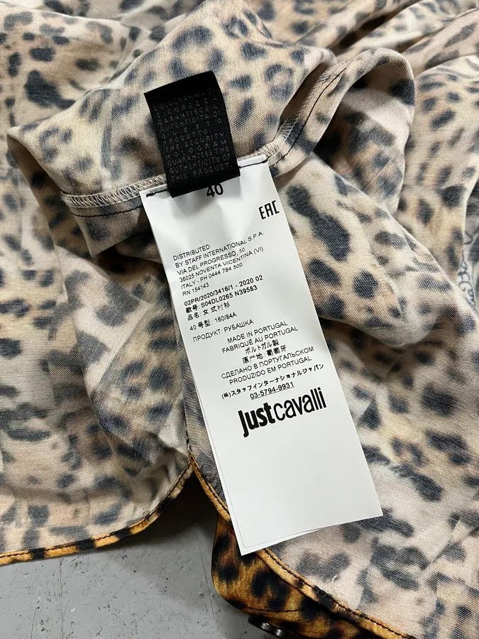 Just Cavalli AW2020 Cavalli Leopard Print Silk Savage Shirt Size US S / EU 44-46 / 1 - 13 Thumbnail