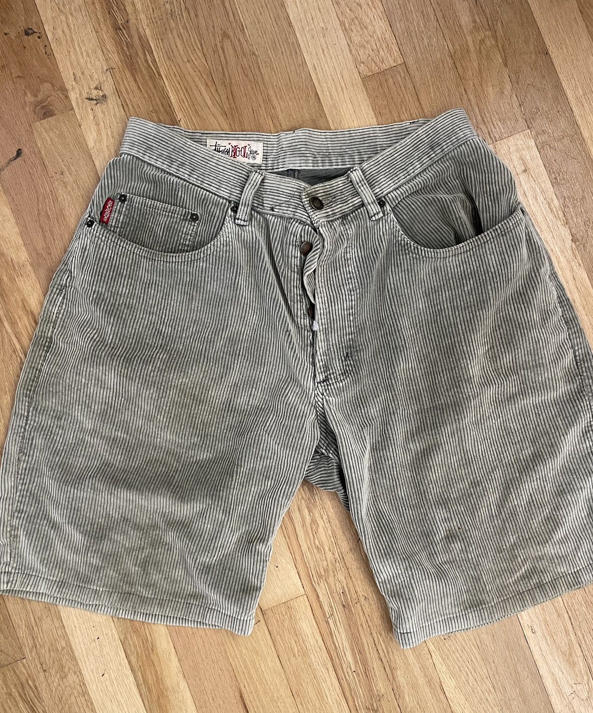 Vintage Stussy shorts W36