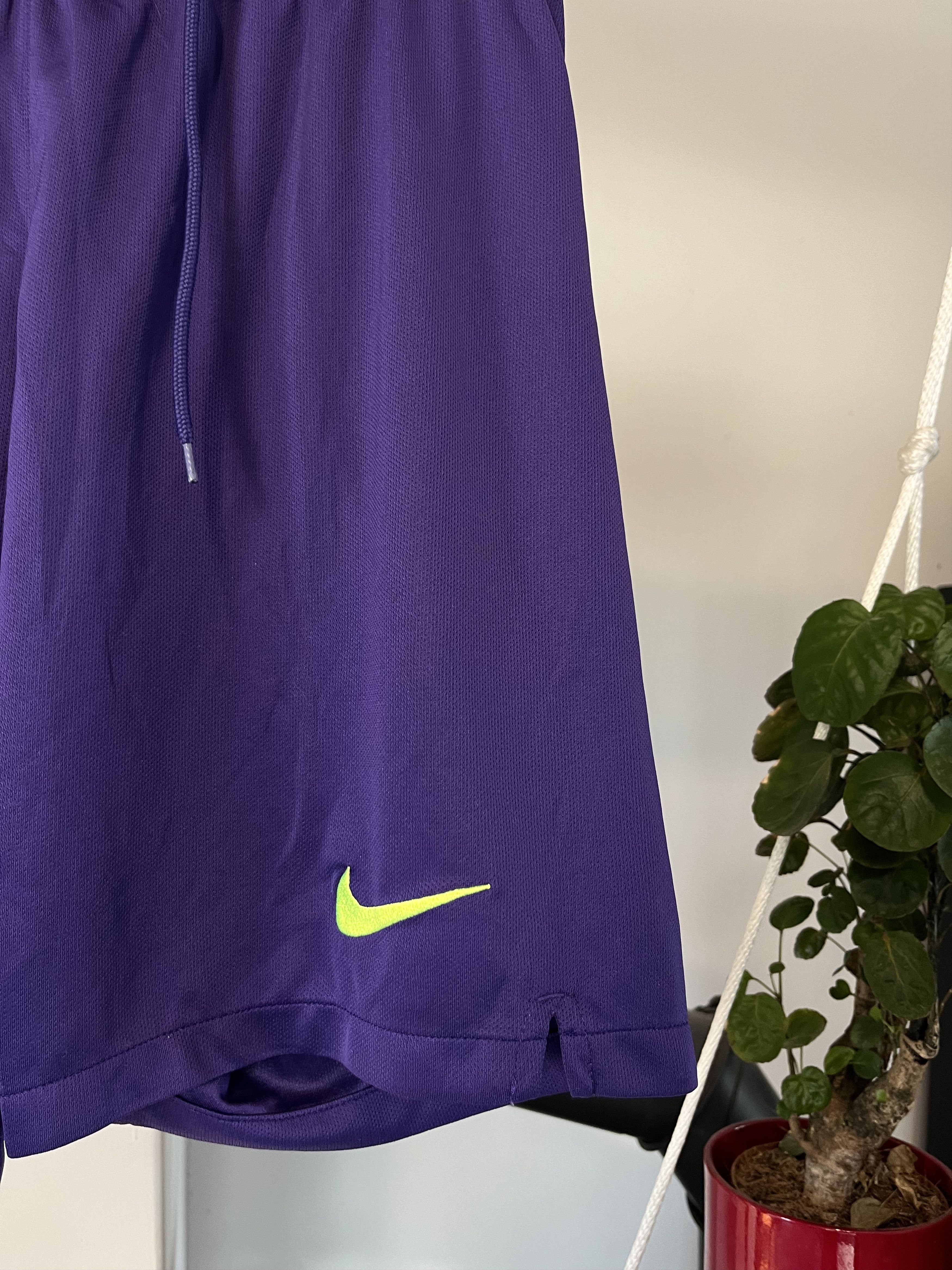 Nike × Vintage Vintage Nike Tottenham Shorts Blokcore Size US 32 / EU 48 - 4 Thumbnail