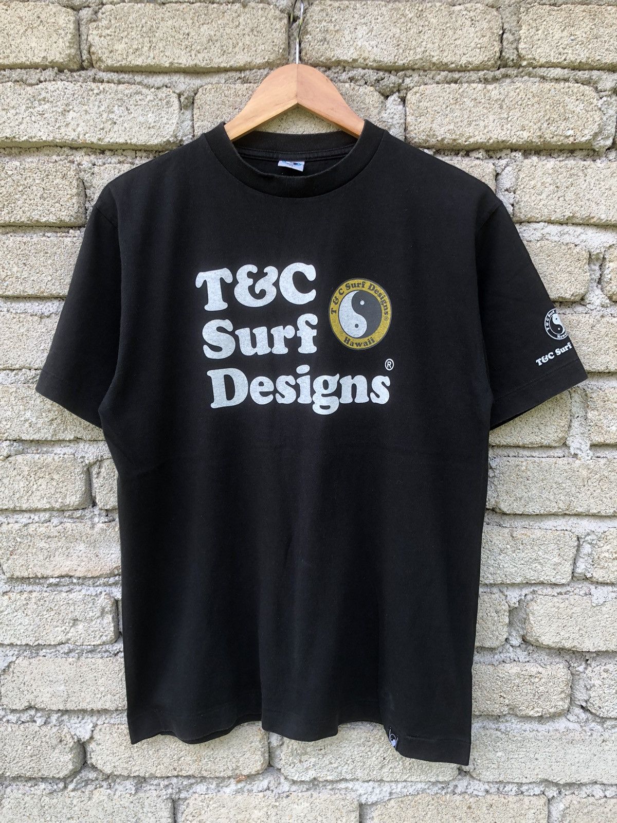 Japanese Brand Vintage Y2K T&C Surf Design Tshirt Size US M / EU 48-50 / 2 - 1 Thumbnail