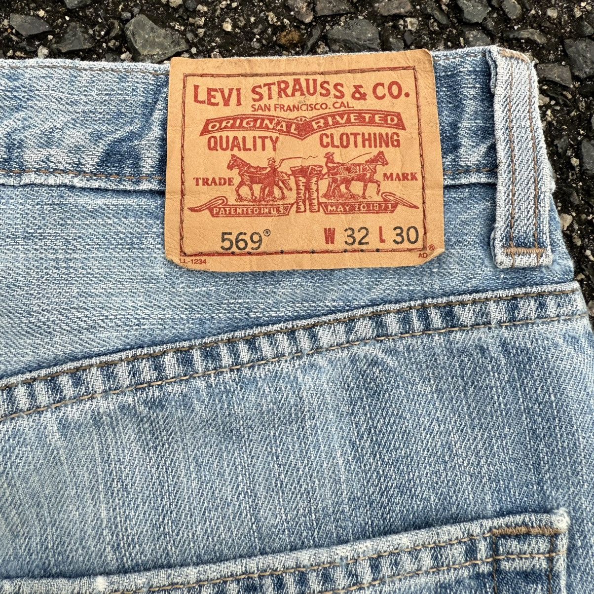 Levi's Vintage Clothing VINTAGE LEVI'S 569 LOOSE STRAIGHT FADED JEAN DENIM PANTS Size US 34 / EU 50 - 13 Thumbnail