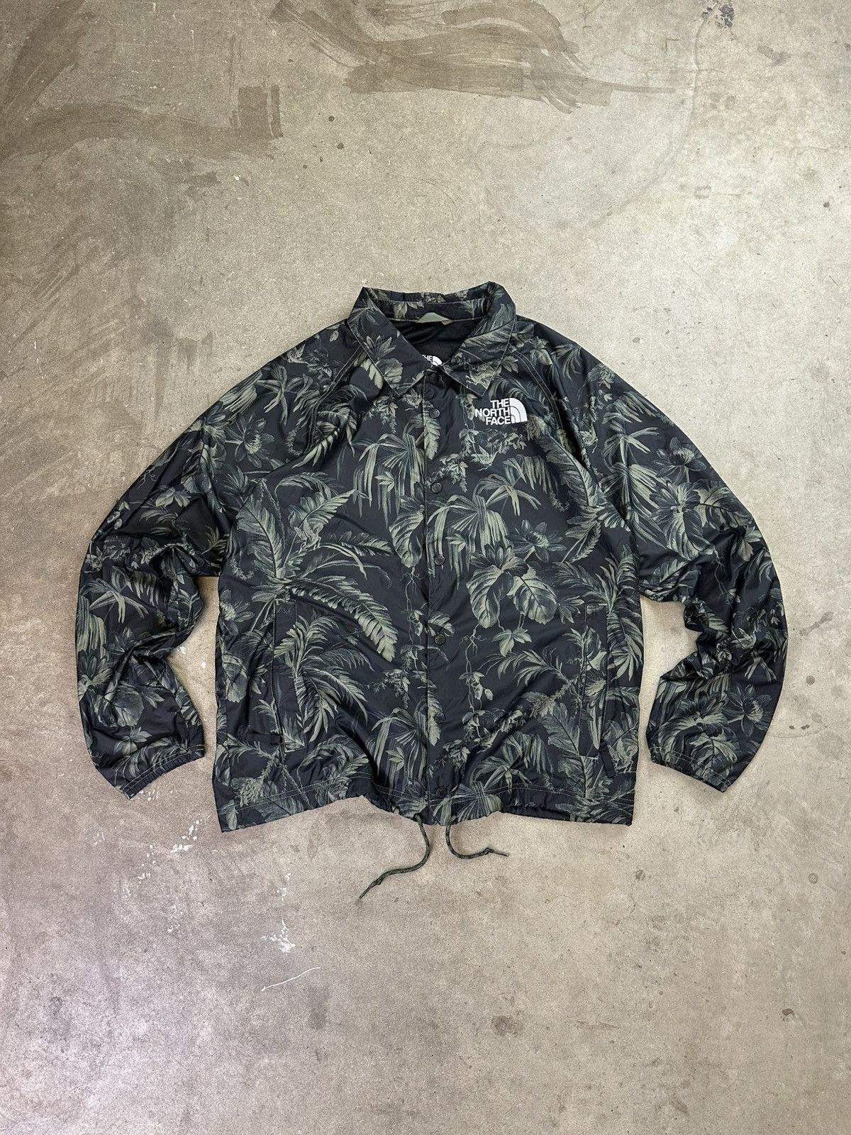 The North Face The North Face Leaf Print Coaches Jacket Large Size US L / EU 52-54 / 3 - 1 Thumbnail