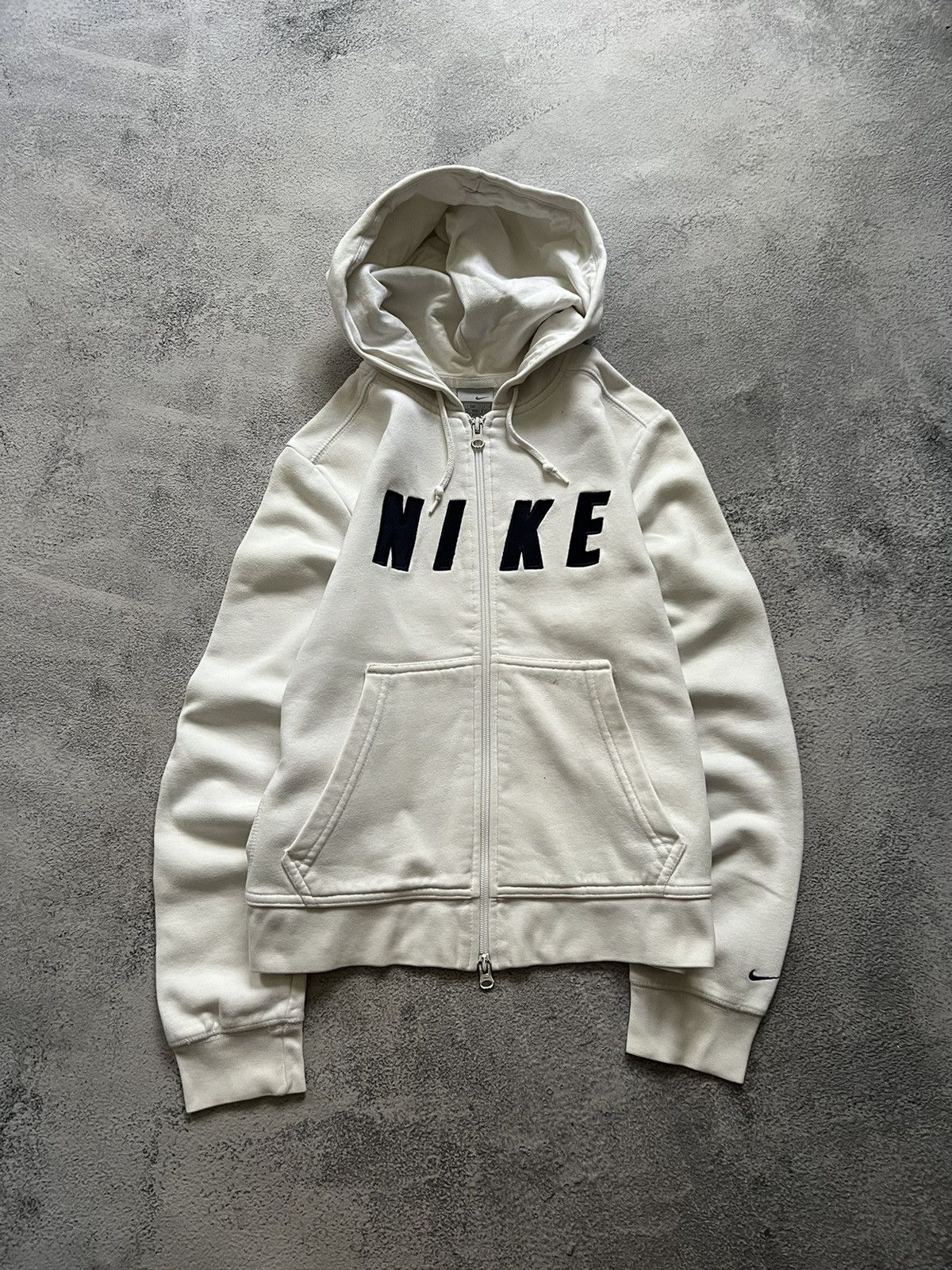 Nike × Vintage Vintage Y2k Nike🤍 White Sellout Logo Zip Hoodie White 00’s Size S / US 4 / IT 40 - 3 Thumbnail