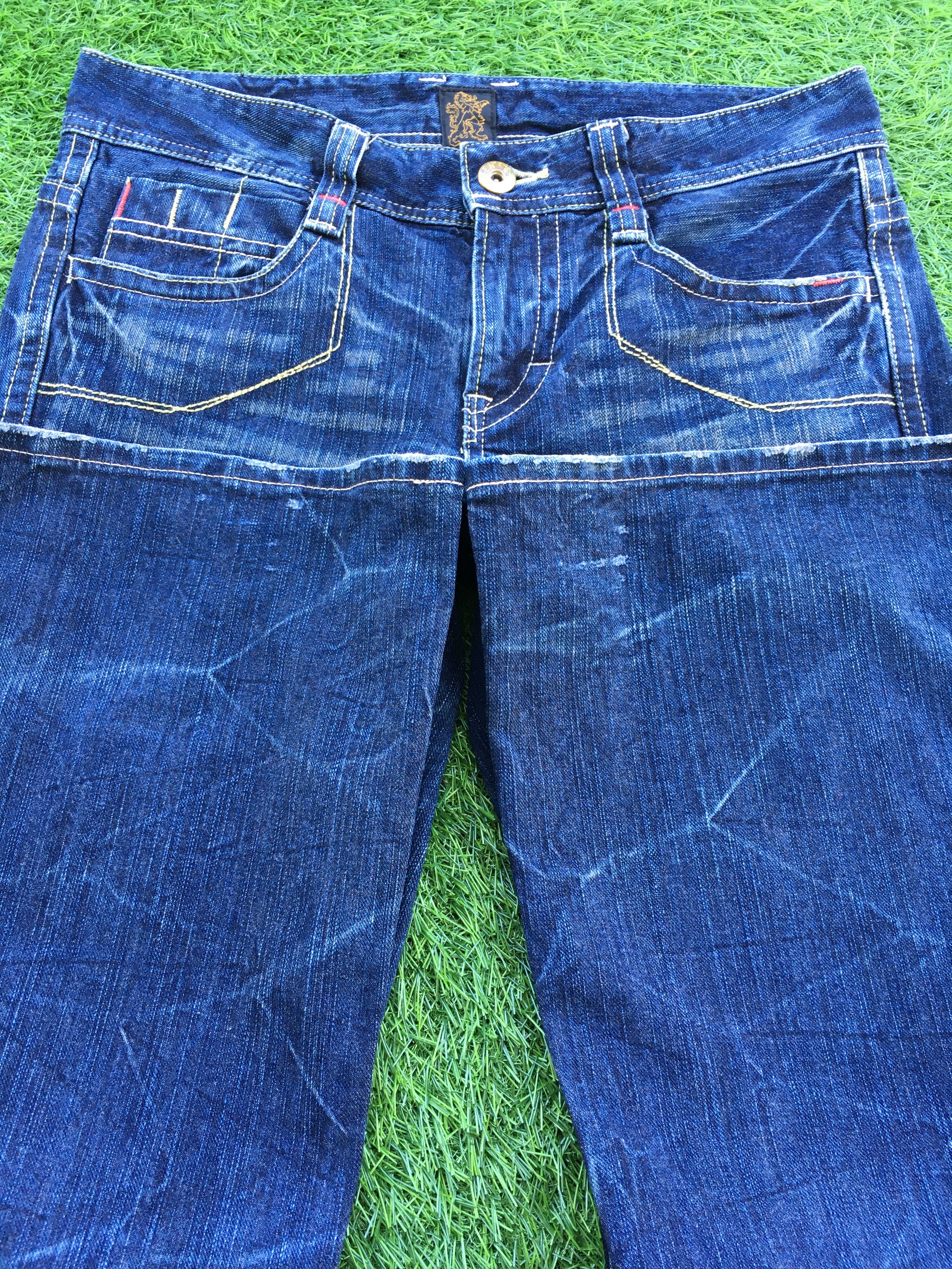 Japanese Brand Japanese Low Rise Distressed Flare Jeans D-1098 Size 30" / US 8 / IT 44 - 5 Thumbnail