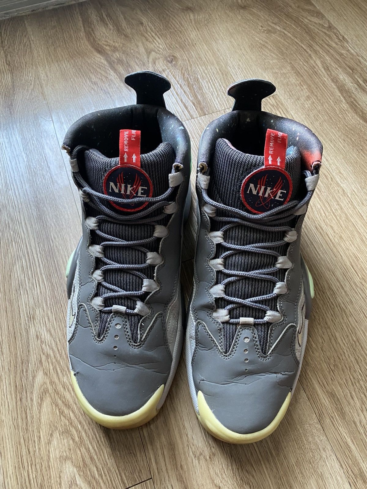 Nike NIKE FLIGHT ONE NRG GALAXY 2012 Size US 10 / EU 43 - 9 Thumbnail