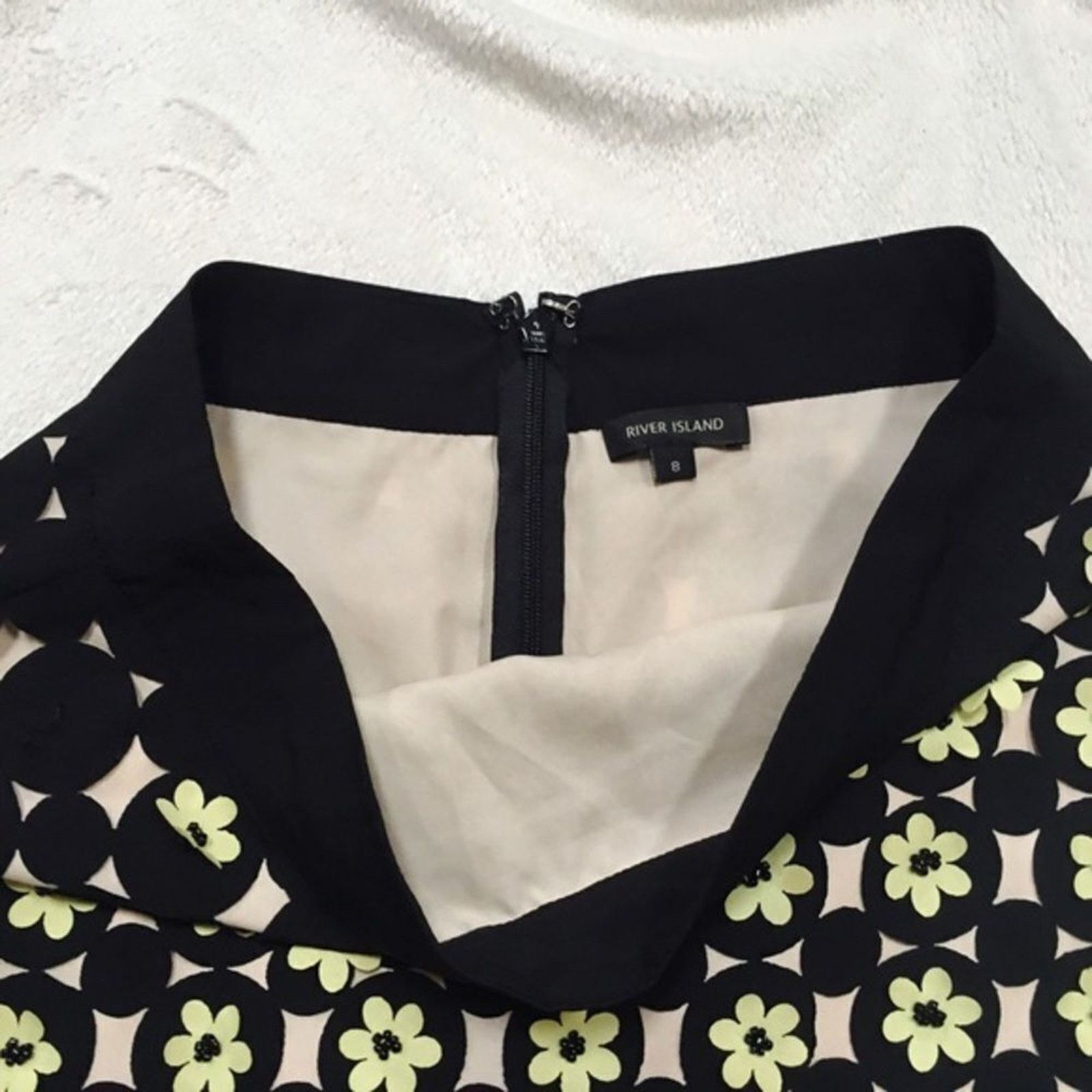 River Island River Island Beaded Flower Midi Skirt | Sz 4 Size 27" / US 4 / IT 40 - 4 Thumbnail