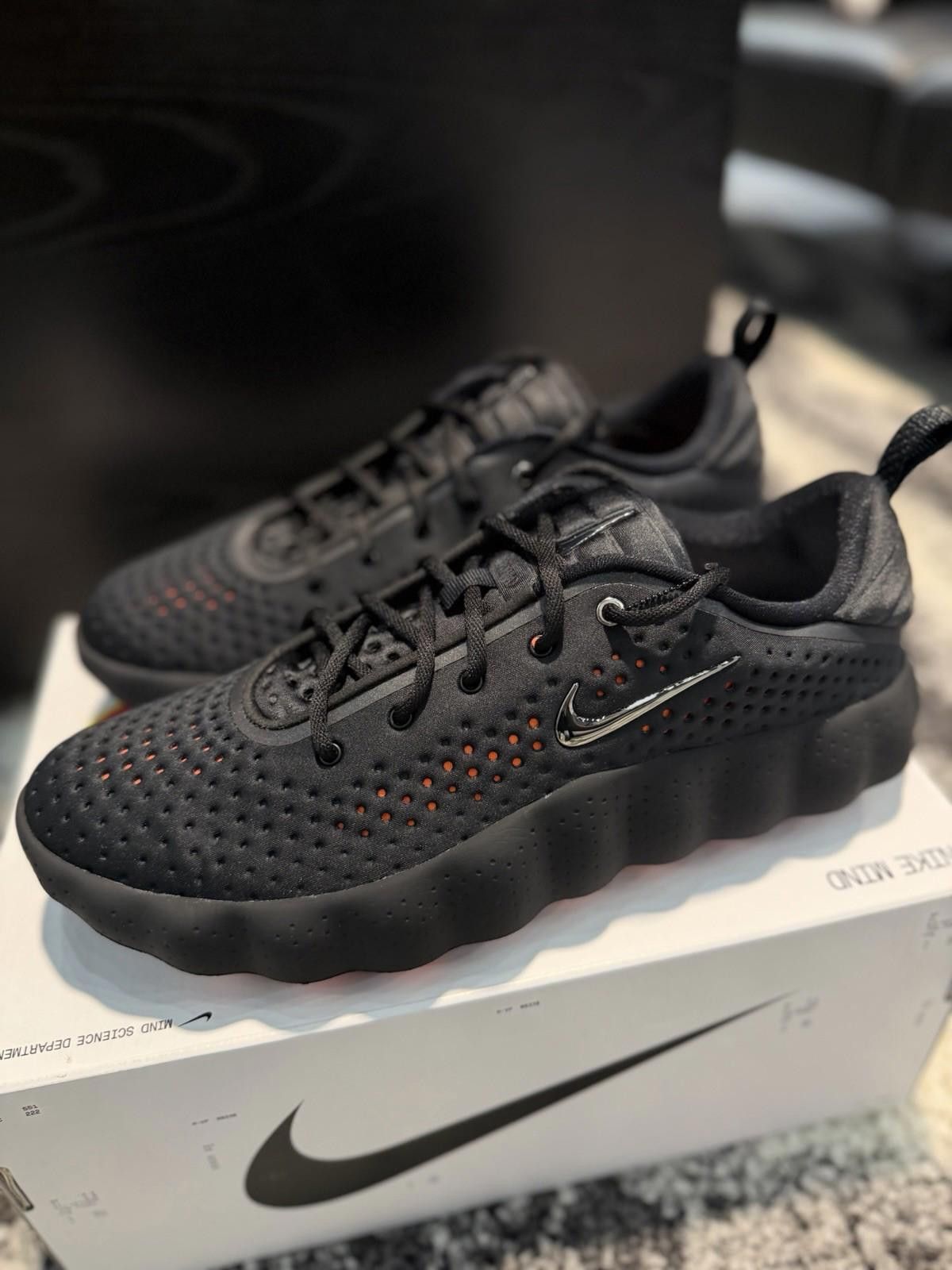 Nike Size 12.5M - Nike Mind 002 Black Hyper Crimson HQ4308-001 Size US 12.5 / EU 45-46 - 5 Thumbnail