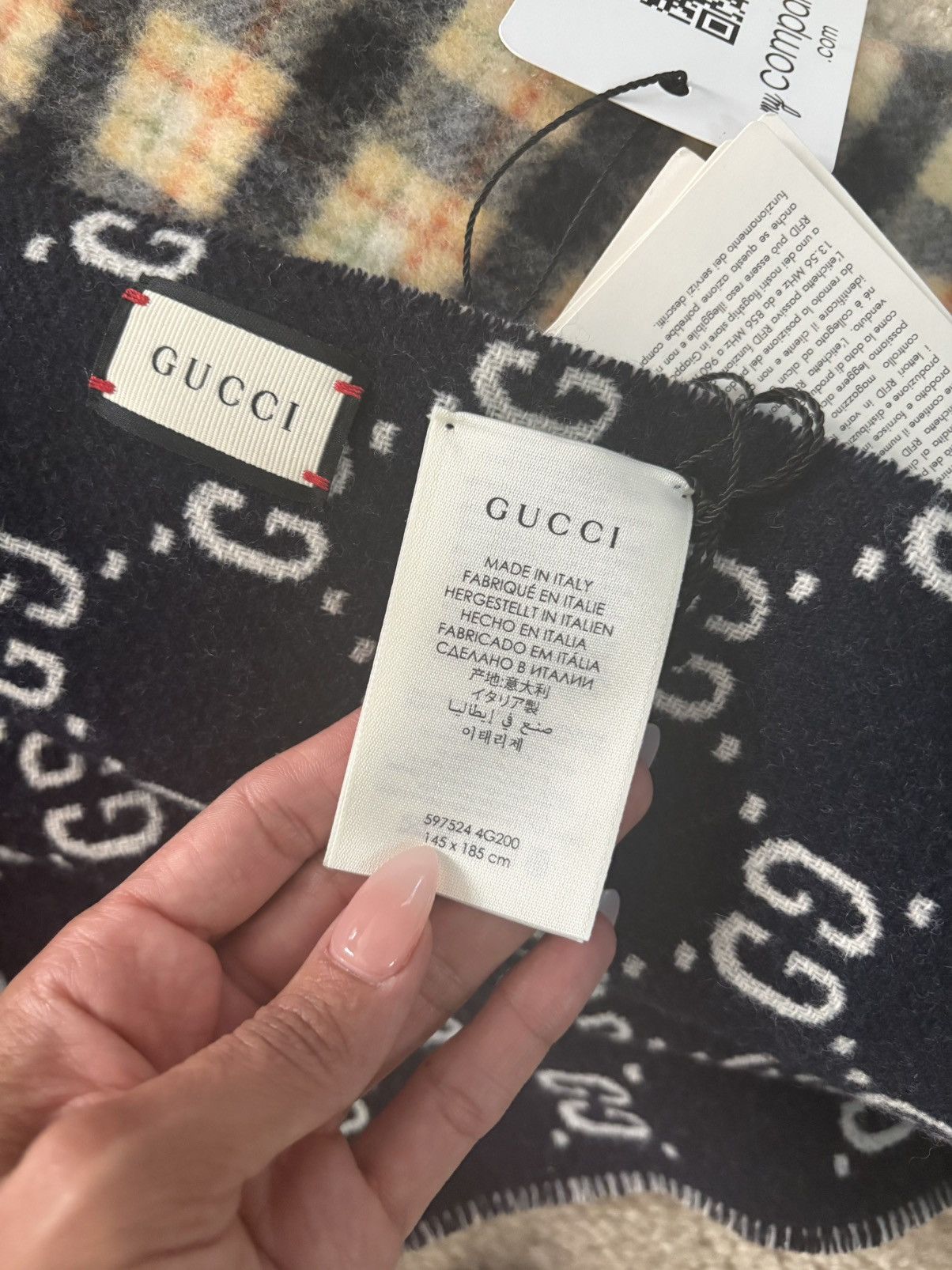 Gucci Gucci Reversible Navy GG Poncho Size US L / EU 52-54 / 3 - 5 Thumbnail