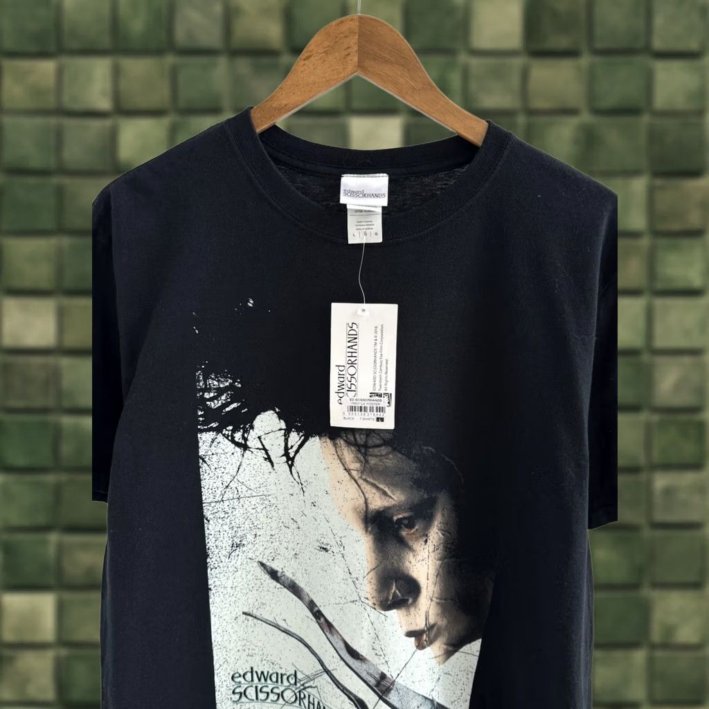 Gildan VINTAGE Edward Scissorhands T-Shirt Black Logo Size L Mens Novelty Movie Graphic Shirt Size US L / EU 52-54 / 3 - 1 Thumbnail