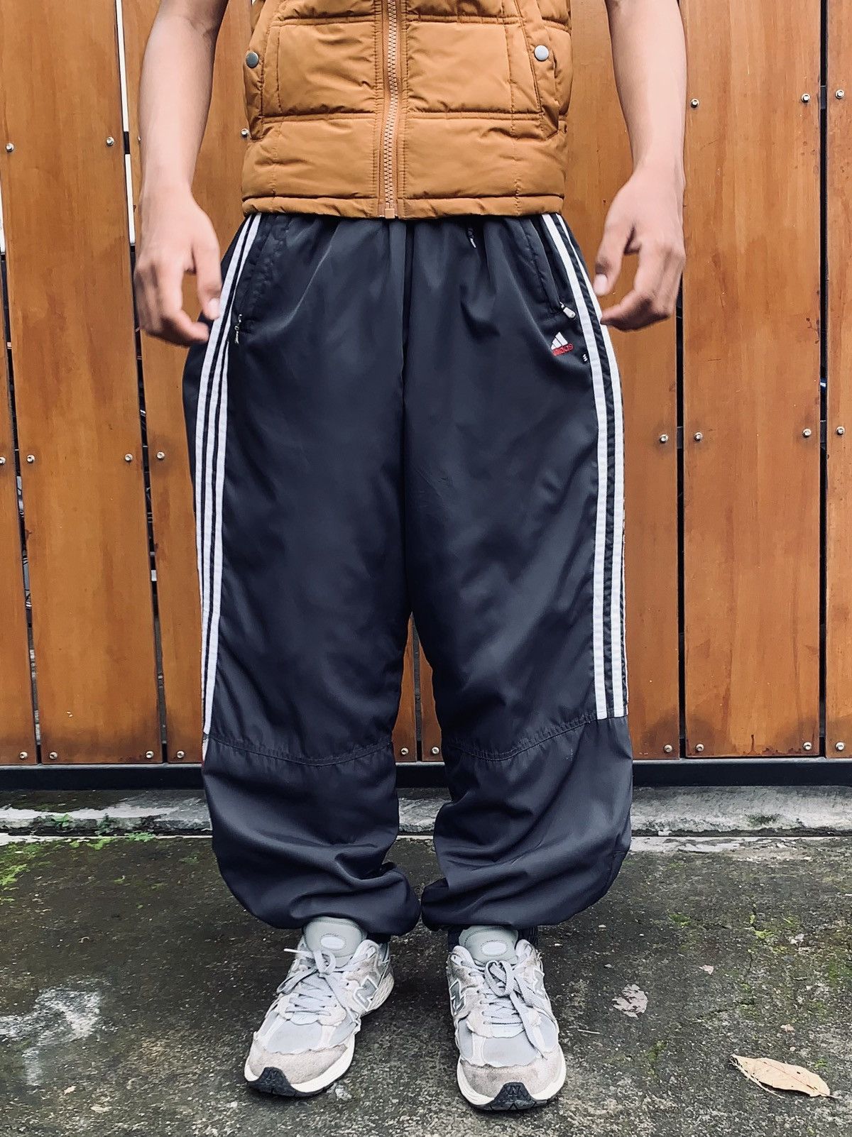 Adidas baggy pants adidas Size US 40 / EU 56 - 7 Thumbnail