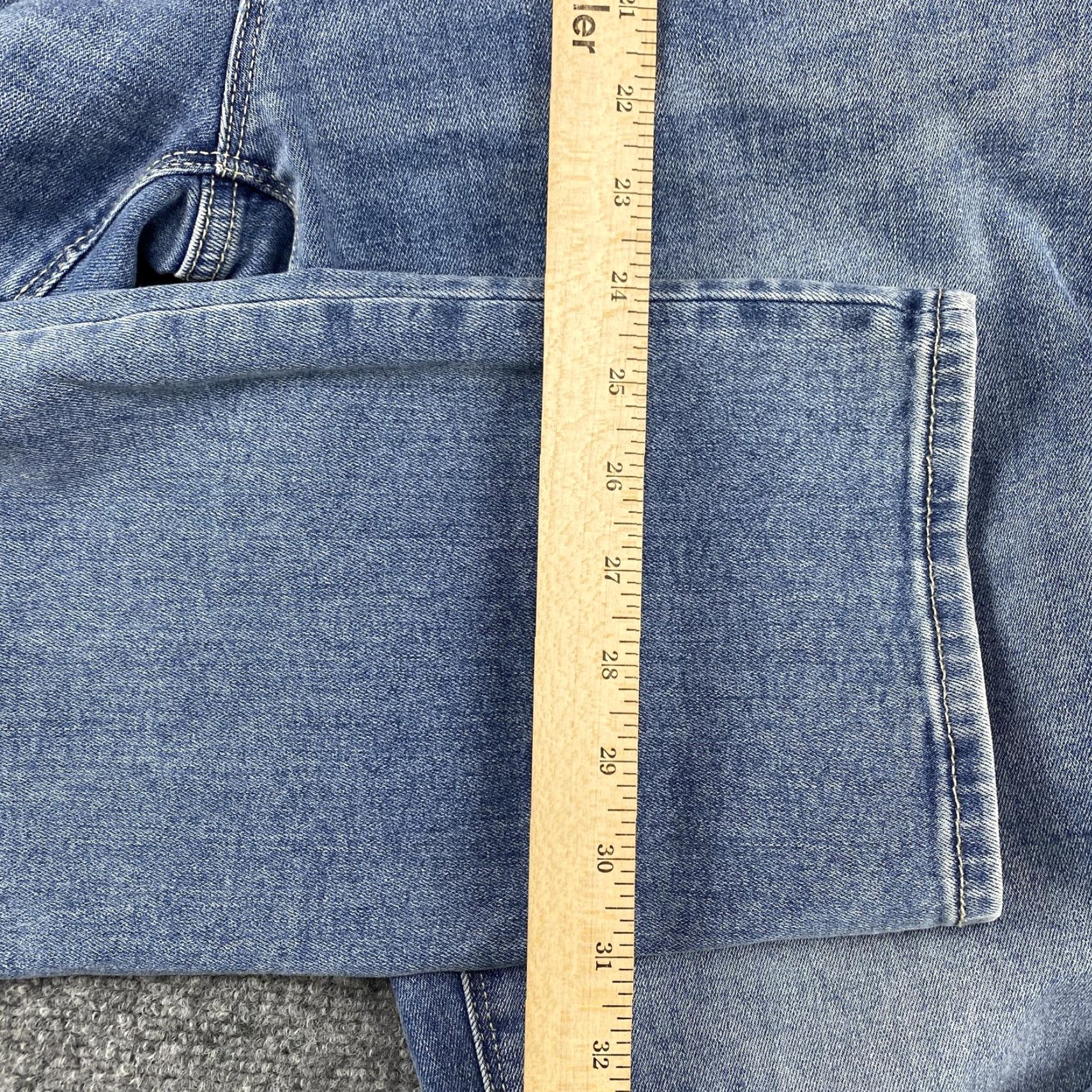 Hudson Hudson Jeans Womens 8 Light Blue Straight Leg Denim Stretch Back Pockets Flap Logo Patch 31 In Waist 31 In Inseam Regular Rise Mid Zip Fly Belt Loops Size 30" / US 8 / IT 44 - 7 Thumbnail