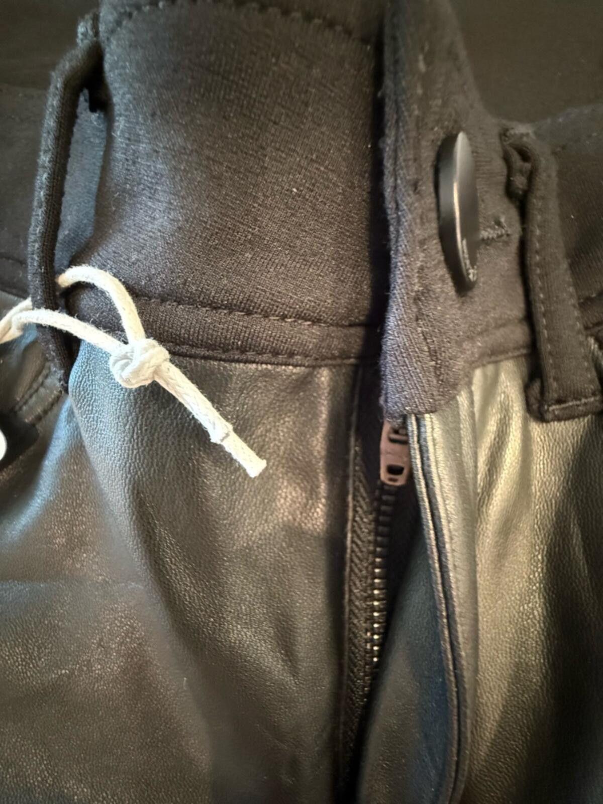 Seven 7 Seven7 High Rise Skinny black faux leather/ponte pants SZ 10 Size 32" / US 10 / IT 46 - 4 Thumbnail