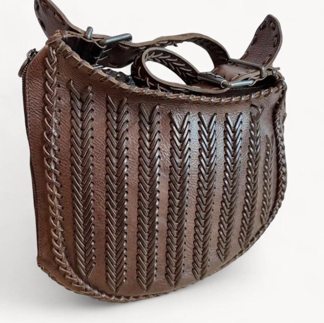 Fendi Fendi Vintage Whipstitch Oyster Leather Shoulder Bag Rare Size ONE SIZE - 2 Thumbnail