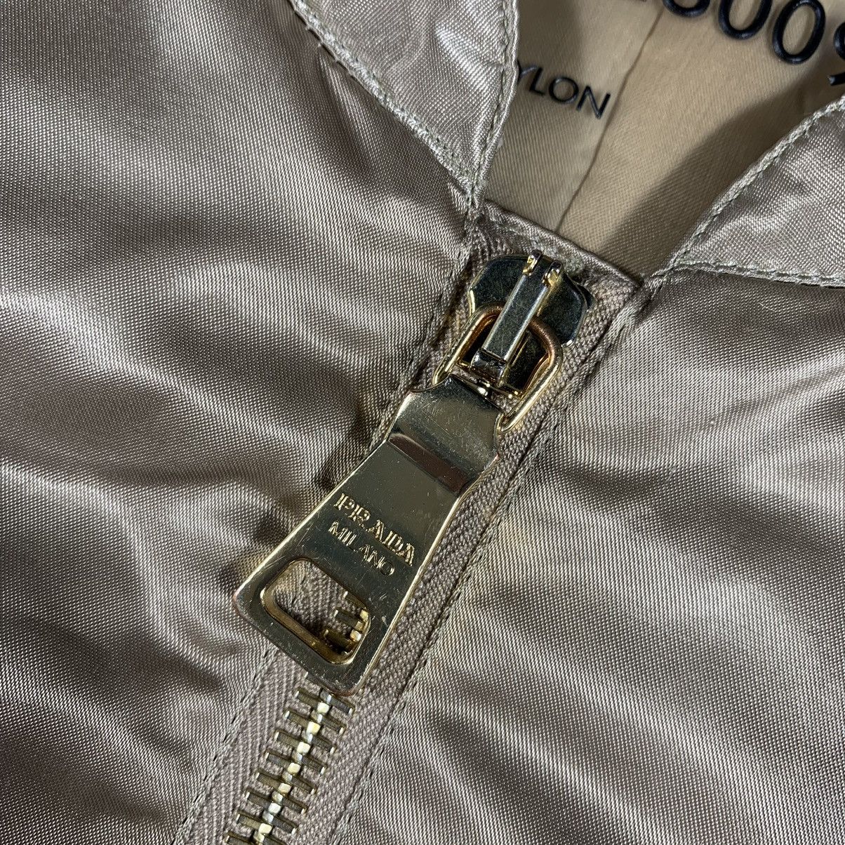 Prada 🔥RARE🔥Prada Gold Nylon Zip Jacket Coat Womens Vintage Size M / US 6-8 / IT 42-44 - 6 Thumbnail