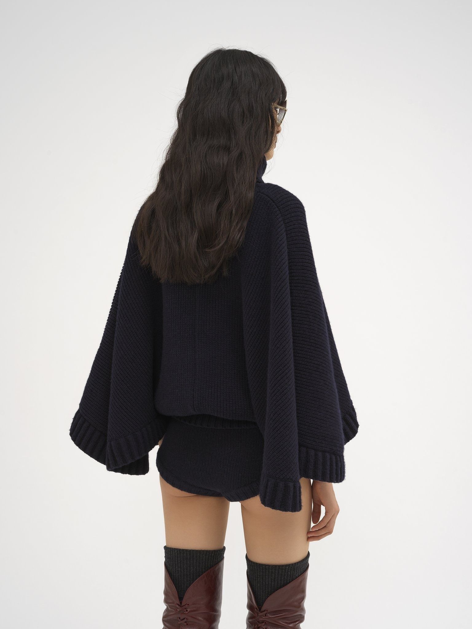 Chloe o1loc1c11025 Short Turtleneck Cape in Navy Size M / US 6-8 / IT 42-44 - 4 Thumbnail