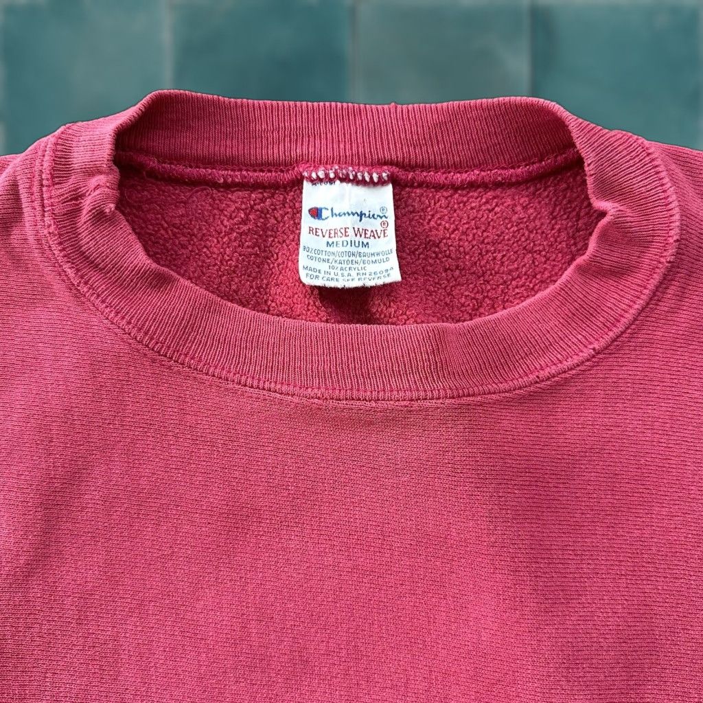 Champion VINTAGE Champion 90s Pink Sweatshirt Pullover M USA Athletic Logo 70s Unisex Adults Size US M / EU 48-50 / 2 - 1 Thumbnail