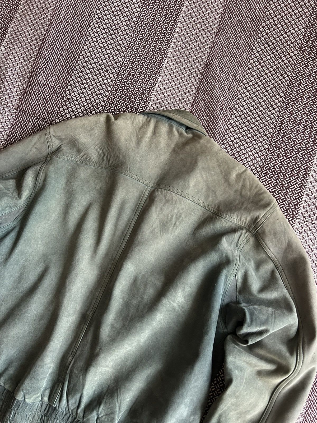 Genuine Leather Vintage Leather Bomber Jacket Heavy Faded Thrashed Size L Size US L / EU 52-54 / 3 - 16 Thumbnail