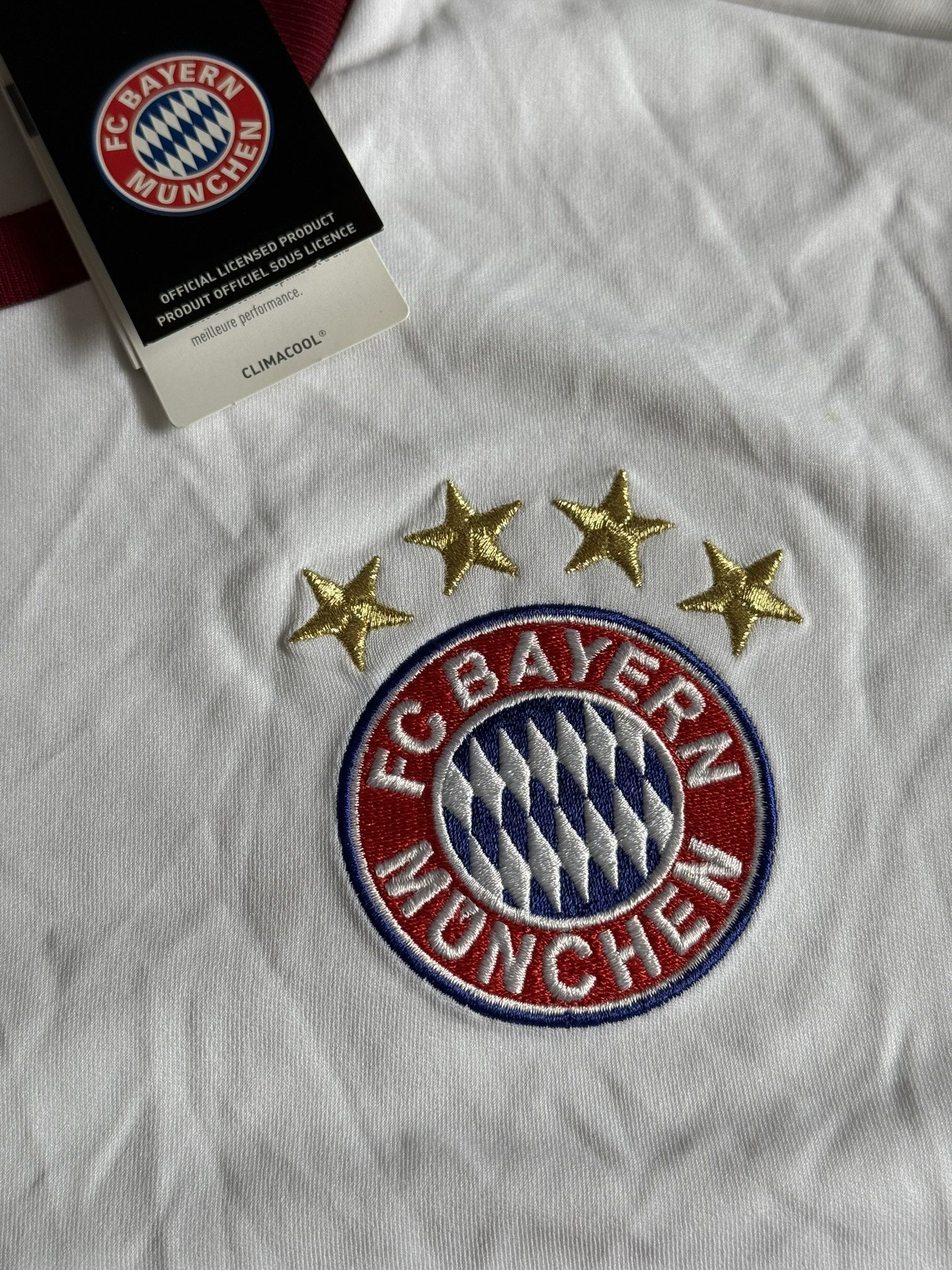 Adidas BAYERN MUNICH 2016 2017 FOOTBALL SHIRT JERSEY ADIDAS size M Size US M / EU 48-50 / 2 - 8 Thumbnail
