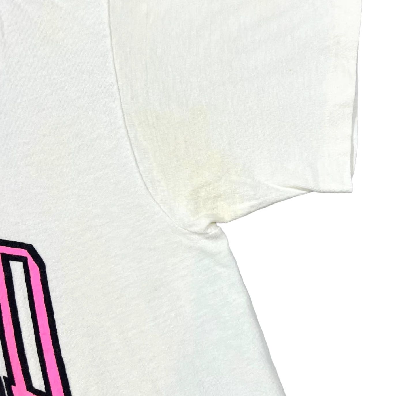 Vintage VINTAGE Harvard University Neon College Souvenir Graphic Single Stitch T-Shirt M Mens White 80s Size US M / EU 48-50 / 2 - 5 Thumbnail