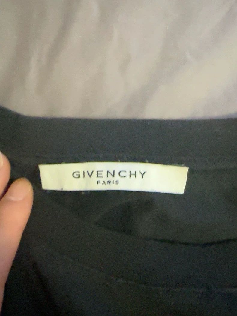 Givenchy Givenchy Logo letter short sleeve Size US L / EU 52-54 / 3 - 3 Thumbnail
