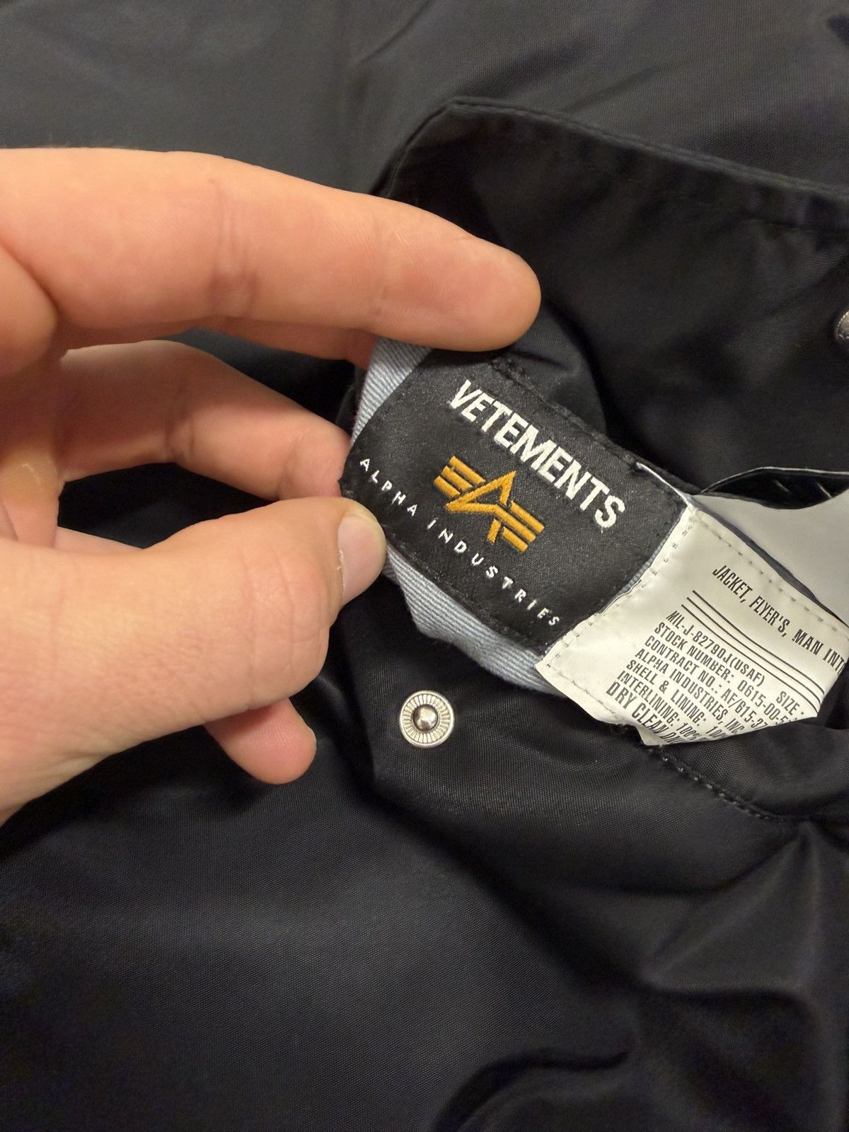 Alpha Industries × Vetements Vetements x Alpha Industries Reversible Bomber Jacket Size US XS / EU 42 / 0 - 12 Thumbnail