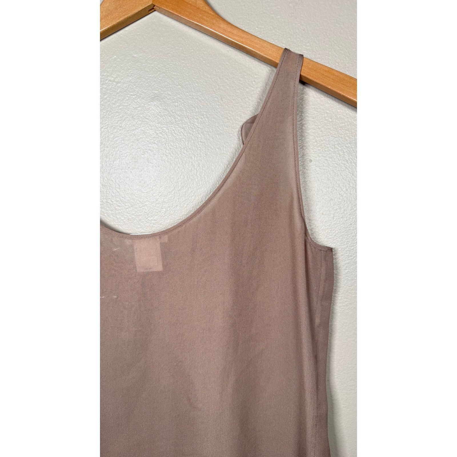 Oscar De La Renta Oscar de la Renta silk ruffled camisole size 4 $535 Size S / US 4 / IT 40 - 12 Thumbnail