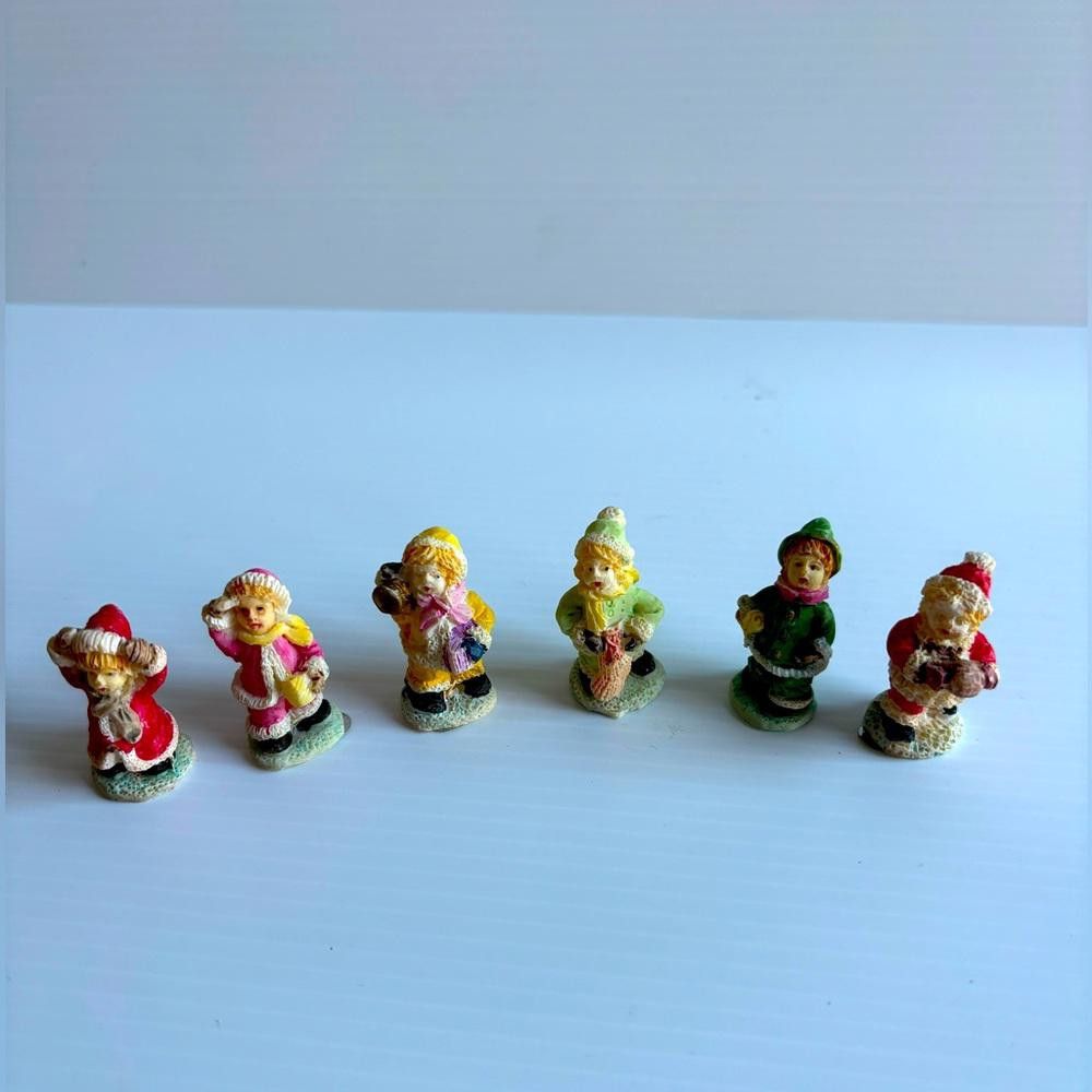 Designer 6-Piece Christmas Village Figurine Set Size ONE SIZE - 1 Thumbnail