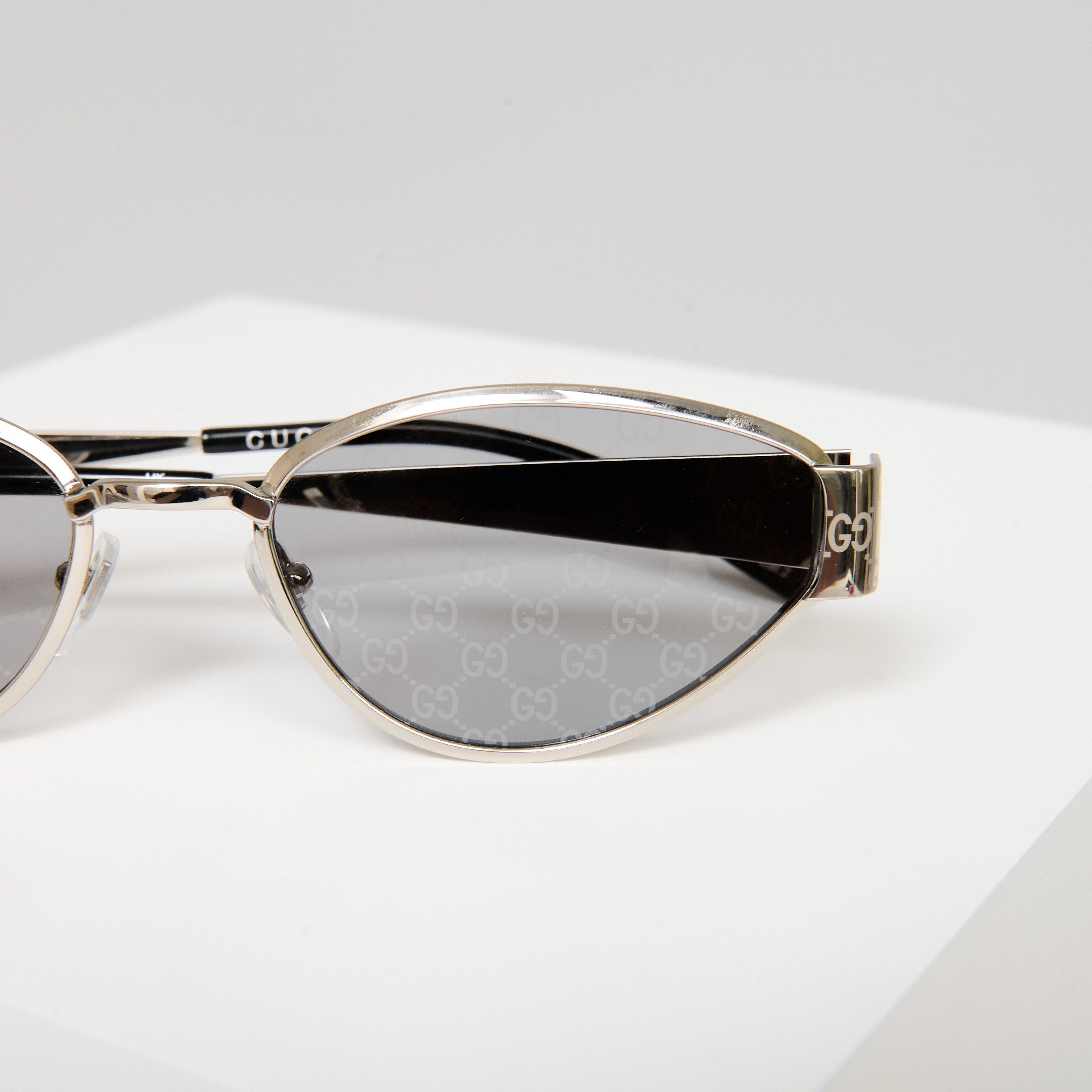 Gucci GUCCI GG1854S 002 Size ONE SIZE - 7 Thumbnail