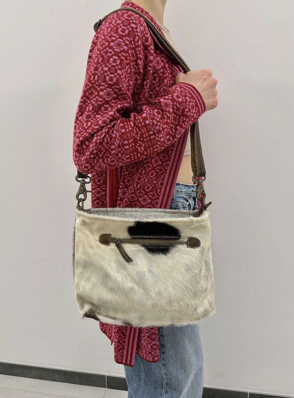 Handmade Hand Made Leather Bag Hair Fur Swag y2k Size ONE SIZE - 3 Thumbnail