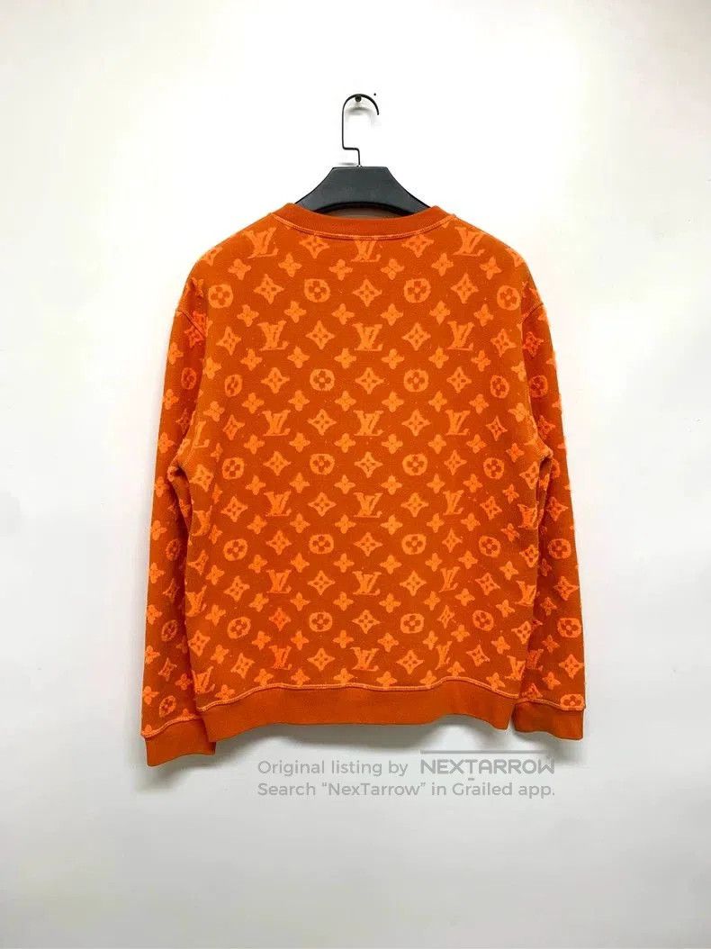Louis Vuitton Louis Vuitton Orange Printed Sweatshirt in Size L. Size US L / EU 52-54 / 3 - 2 Thumbnail