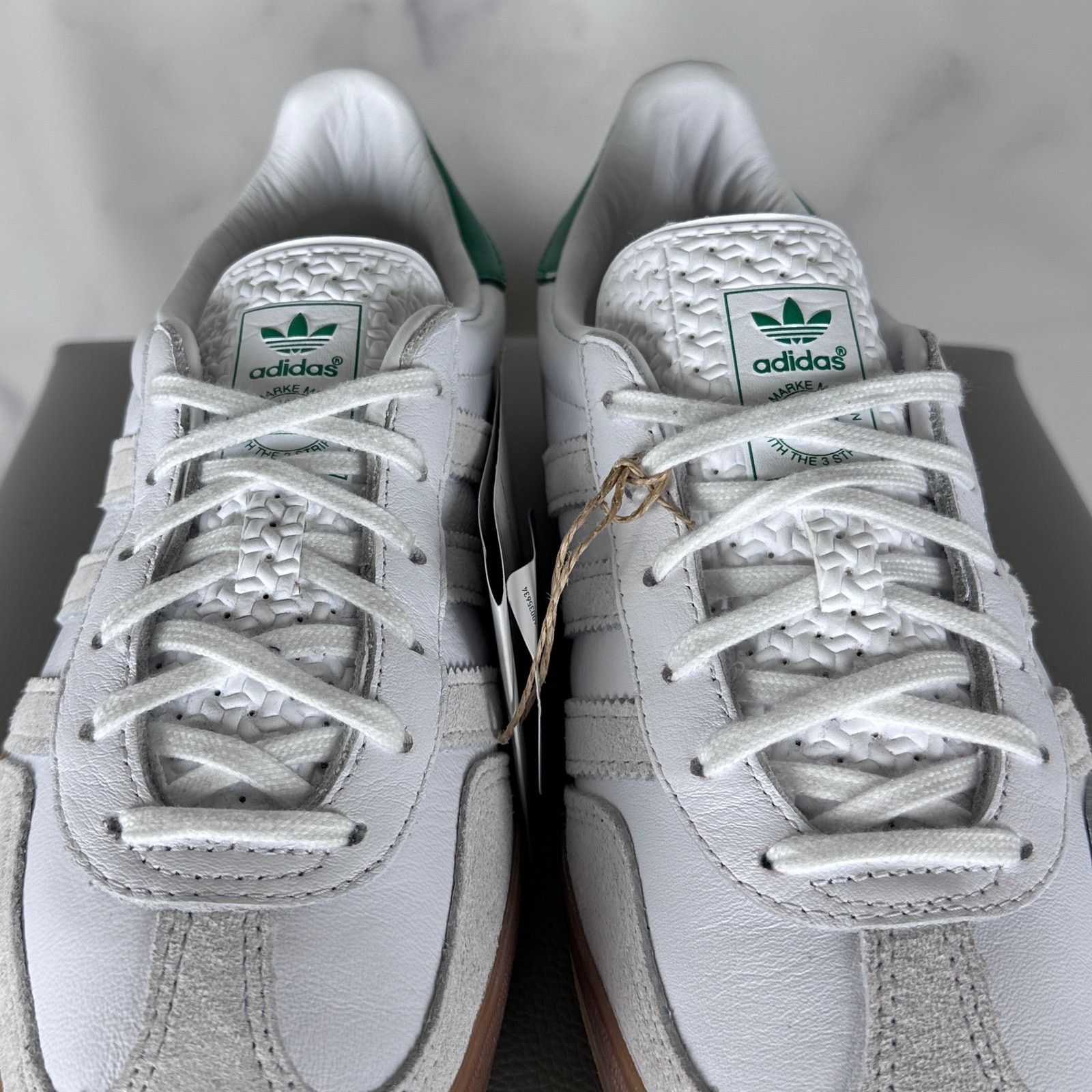 Adidas × Kith Classic Gazelle Indoor White/Green Size US 7 / EU 40 - 8 Thumbnail