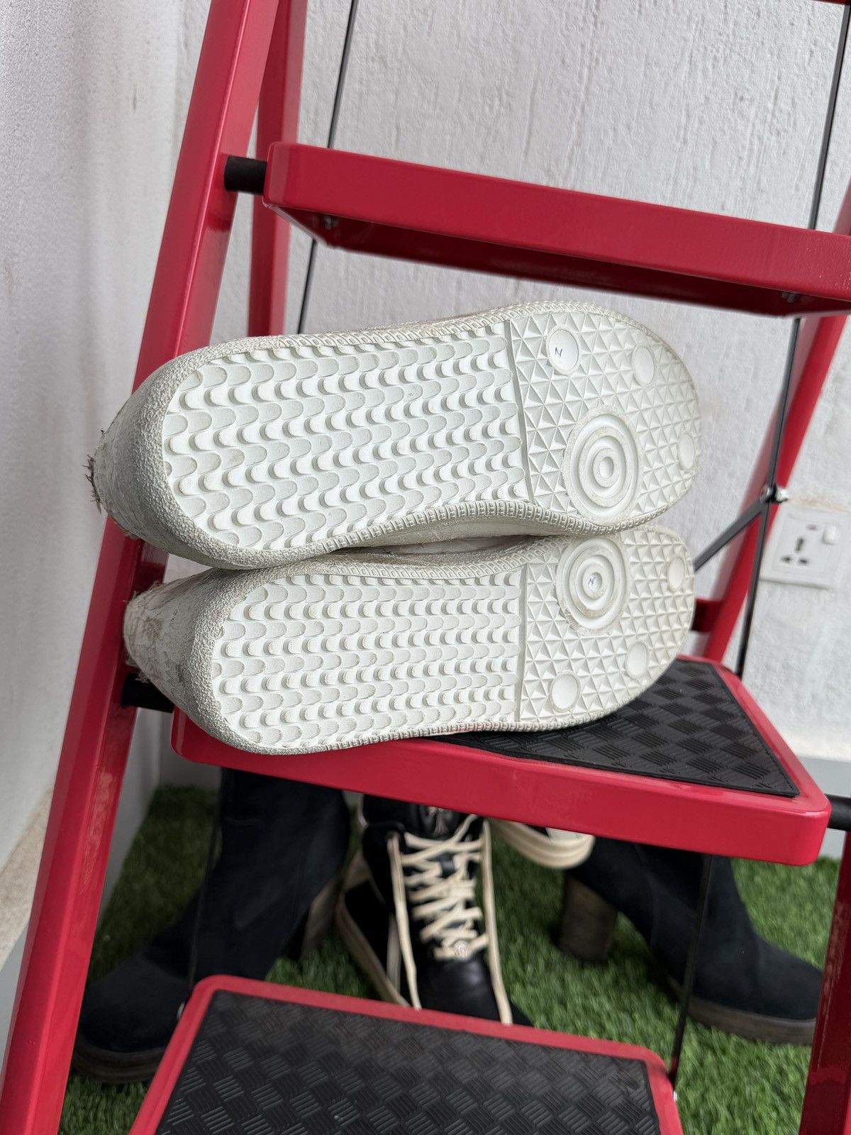 Maison Margiela 🔥🥶Plastered Gat replica trainer Size US 10.5 / EU 43-44 - 21 Thumbnail