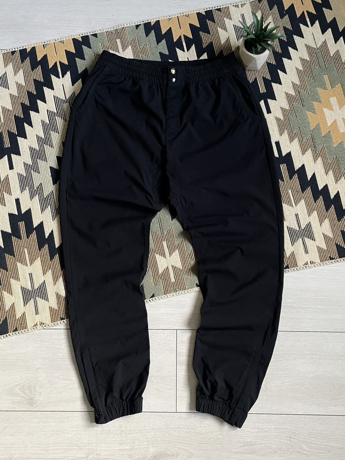 Nike × Vintage Vintage Nike Nylon Drill Black Jogger Pants Size US 34 / EU 50 - 1 Thumbnail