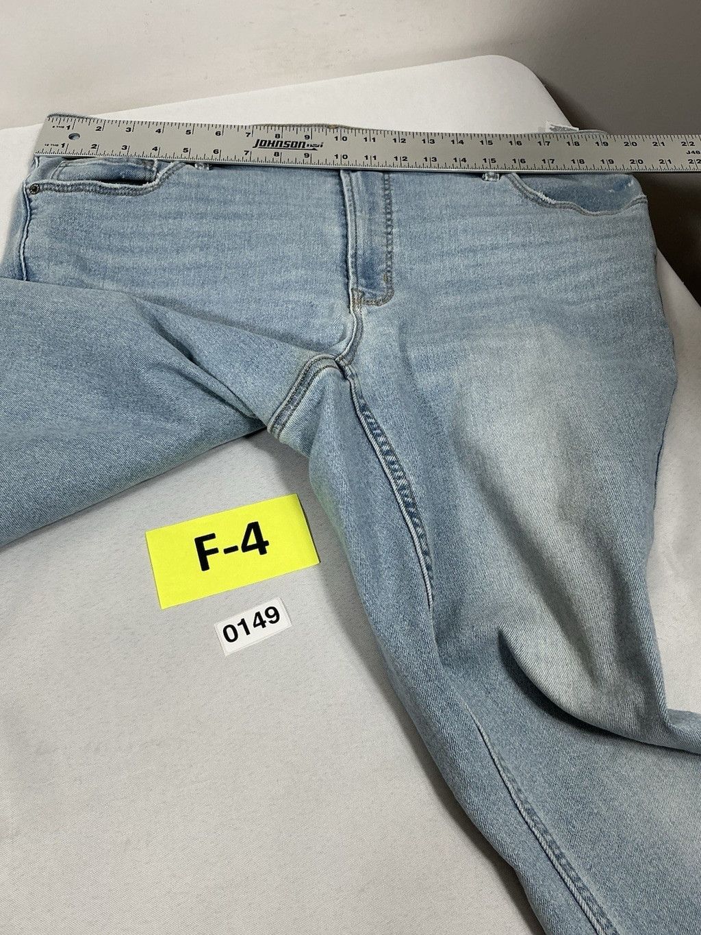 Old Navy Womans Old Navy Stretch Lite Blue Jeans 20 Super Skinny Size 42" / US 20 - 6 Thumbnail