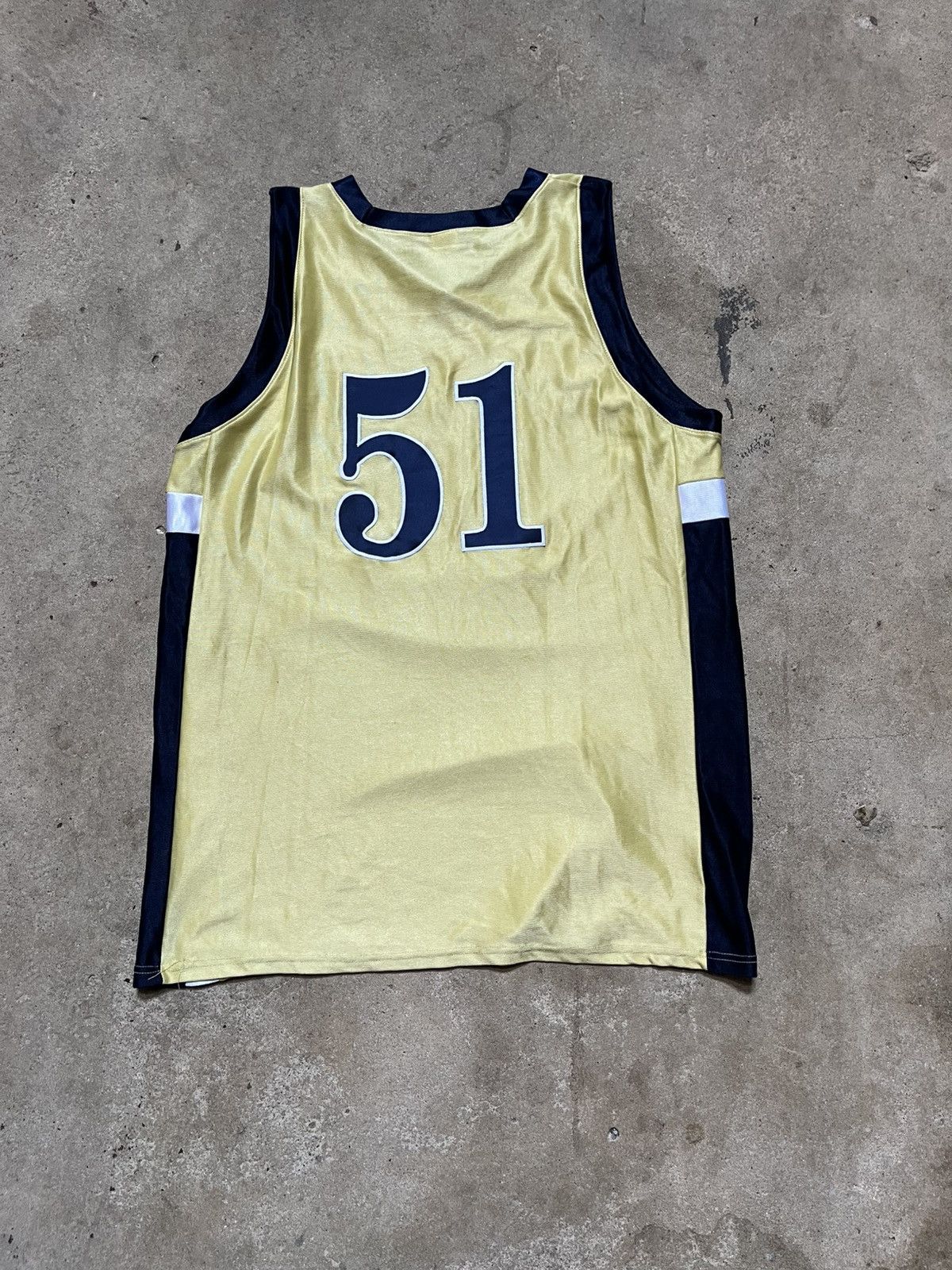 Russell Athletic Vintage y2k David Nelson Georgia Tech Basketball Jersey NCAA Size US L / EU 52-54 / 3 - 4 Thumbnail